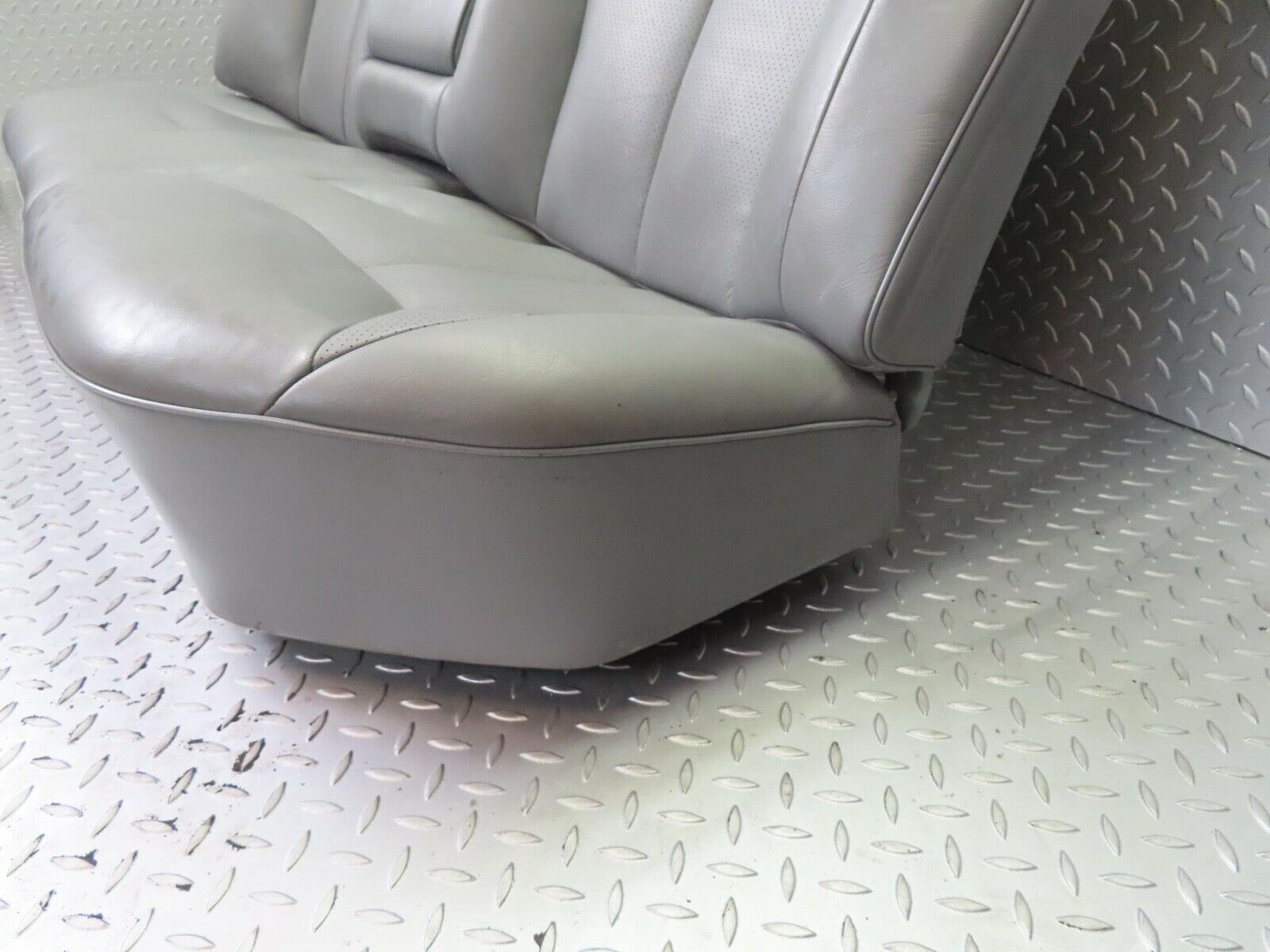 15125 Mercedes-Benz W140 S320 Rear Seat Leather Grey 1409200216