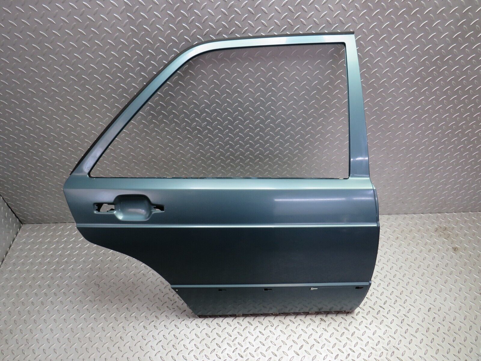 30826 Mercedes-Benz W201 190E 2.0L Rear Right Door