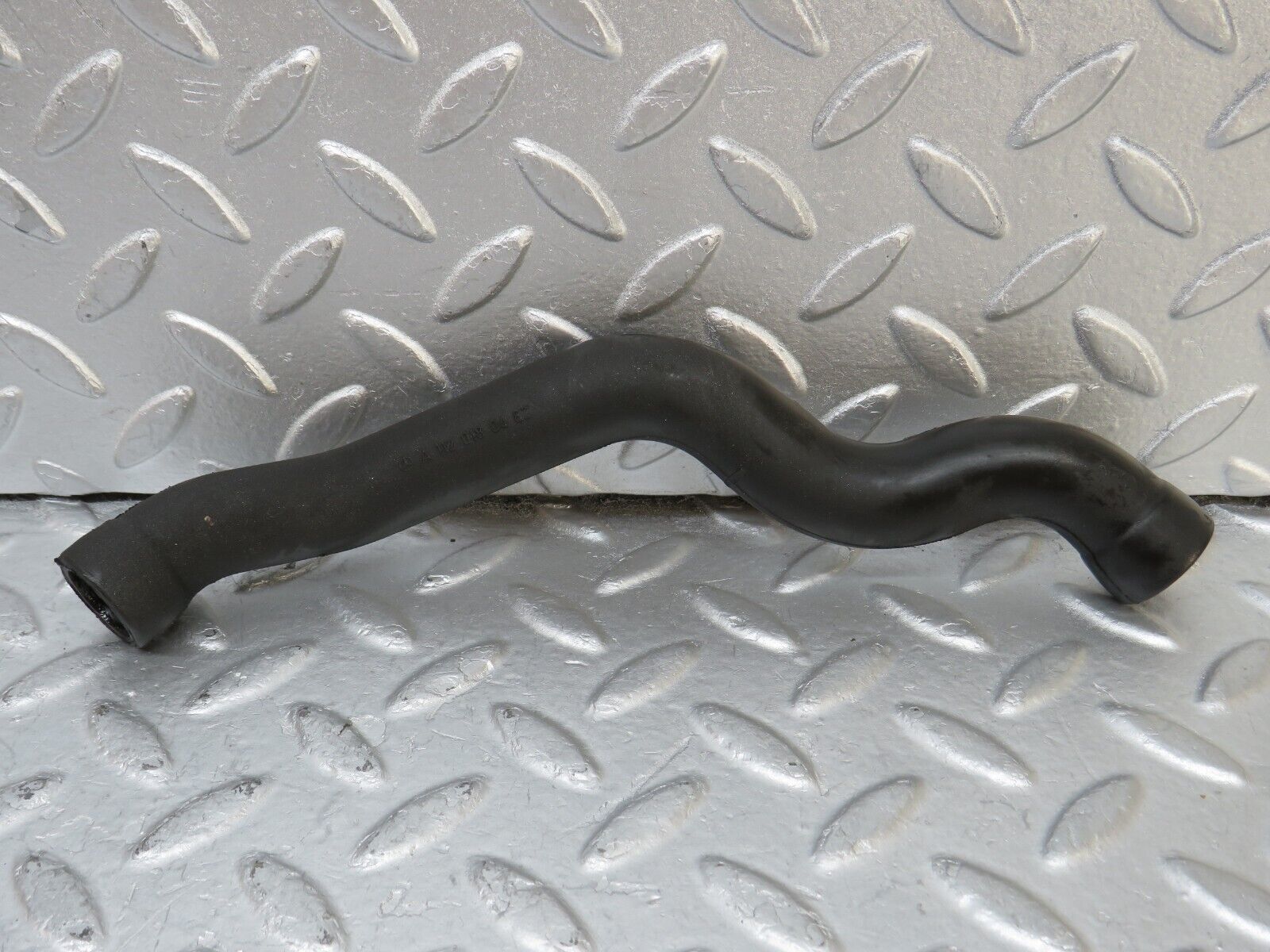 35001 Mercedes-Benz W210 320E Engine Crankcase Breather Hose Pipe 1120180482