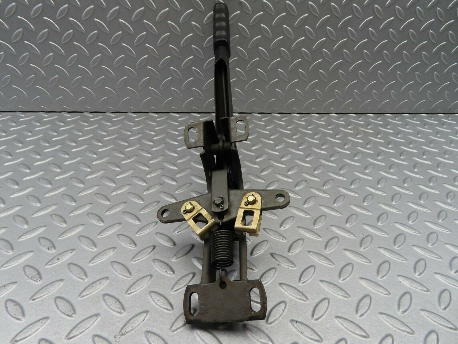 6948 Mercedes-Benz C107 350SLC Coupe Handbrake Handle Lever