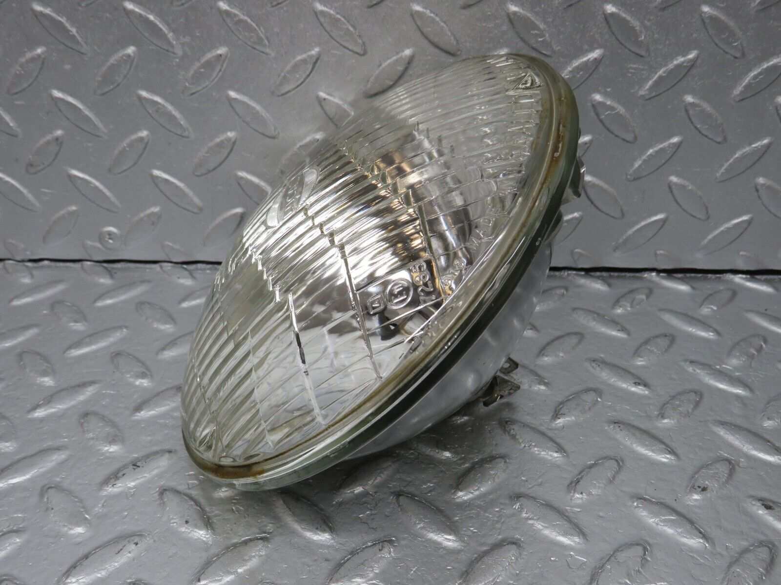 40366 Mercedes-Benz W110 230 Headlight Sealed Beam Lucas 7285
