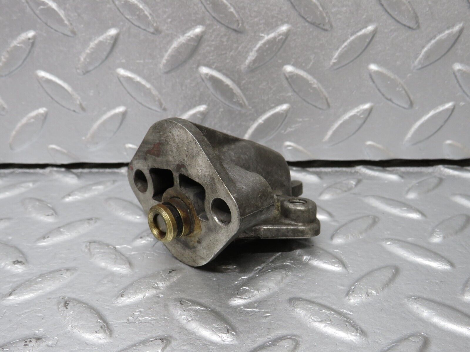 40447 Mercedes-Benz W110 230 Fuel Pump Flange Support