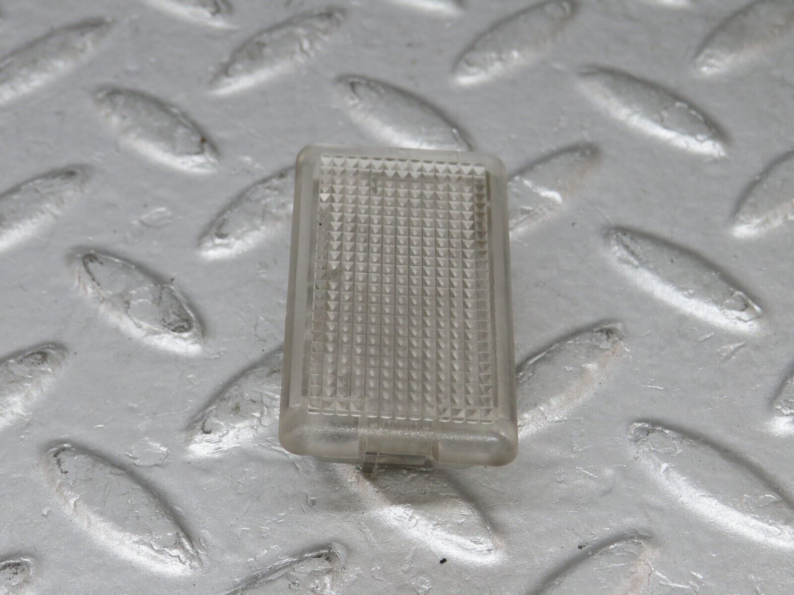 36182 Mercedes-Benz W126 420SE Glove Box Light 1268201301