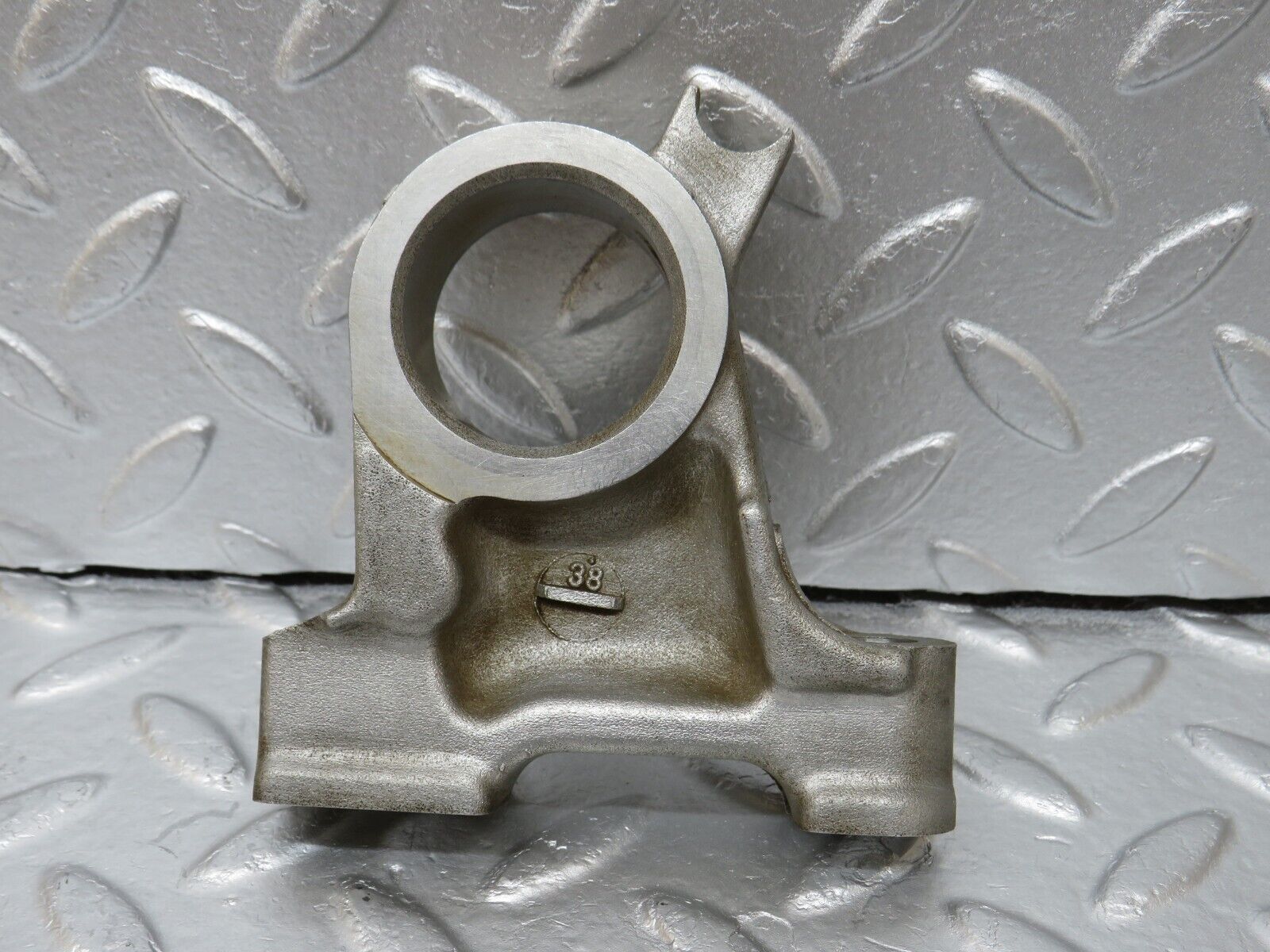 34621 Mercedes-Benz C126 380SEC Coupe Camshaft Tower Bearing 1160513610