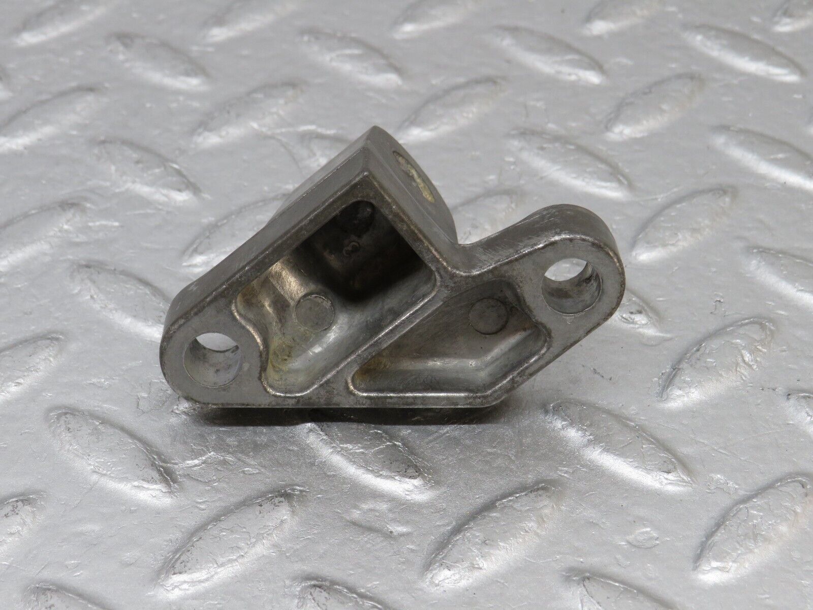 36577 Mercedes-Benz W201 190E 2.0L Alternator Generator Support Bracket 1021550735