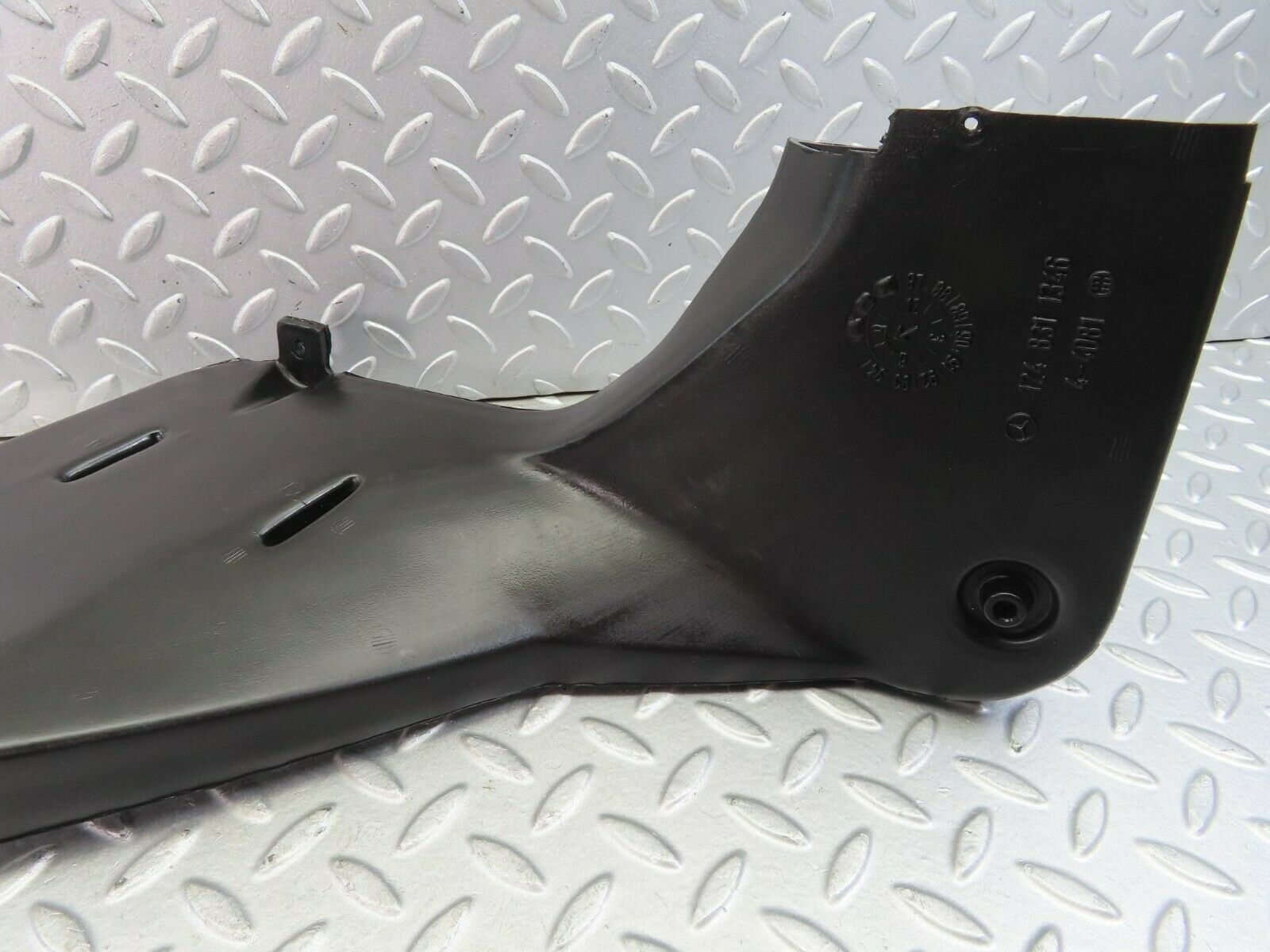 9281 Mercedes-Benz C124 300CE Coupe Heater Air Duct Vent Right Side 1248311346