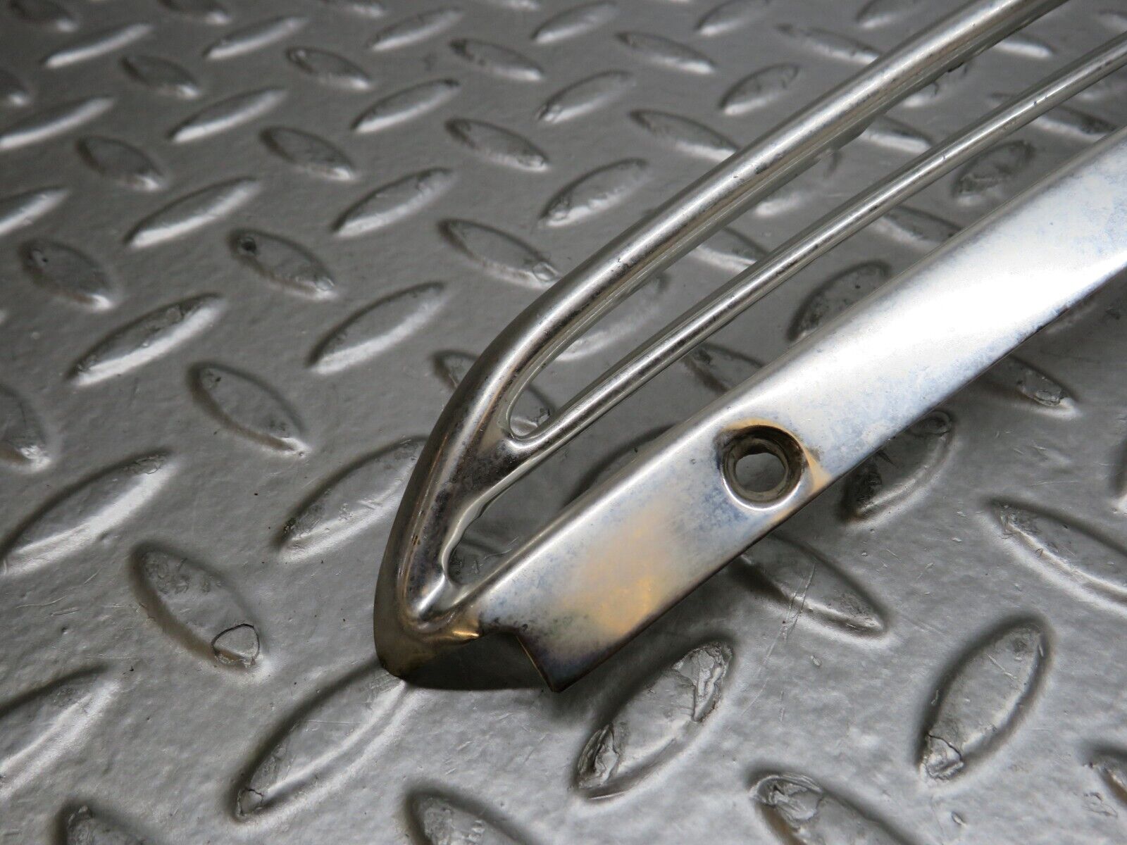 37373 Mercedes-Benz W109 300SEL Air Intake Chrome Grill