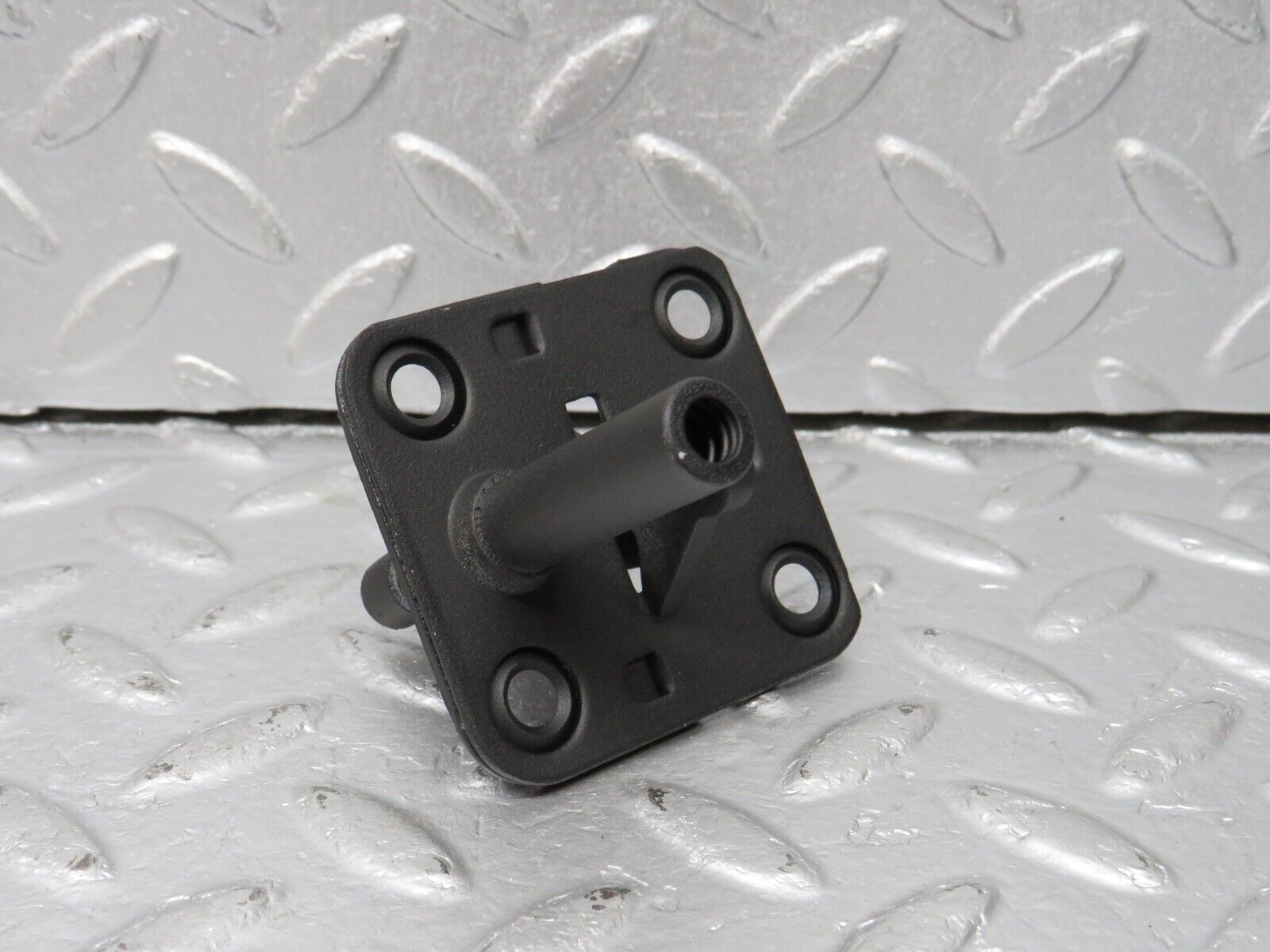 40536 Mercedes-Benz W123 300D Bonnet Lock Latch