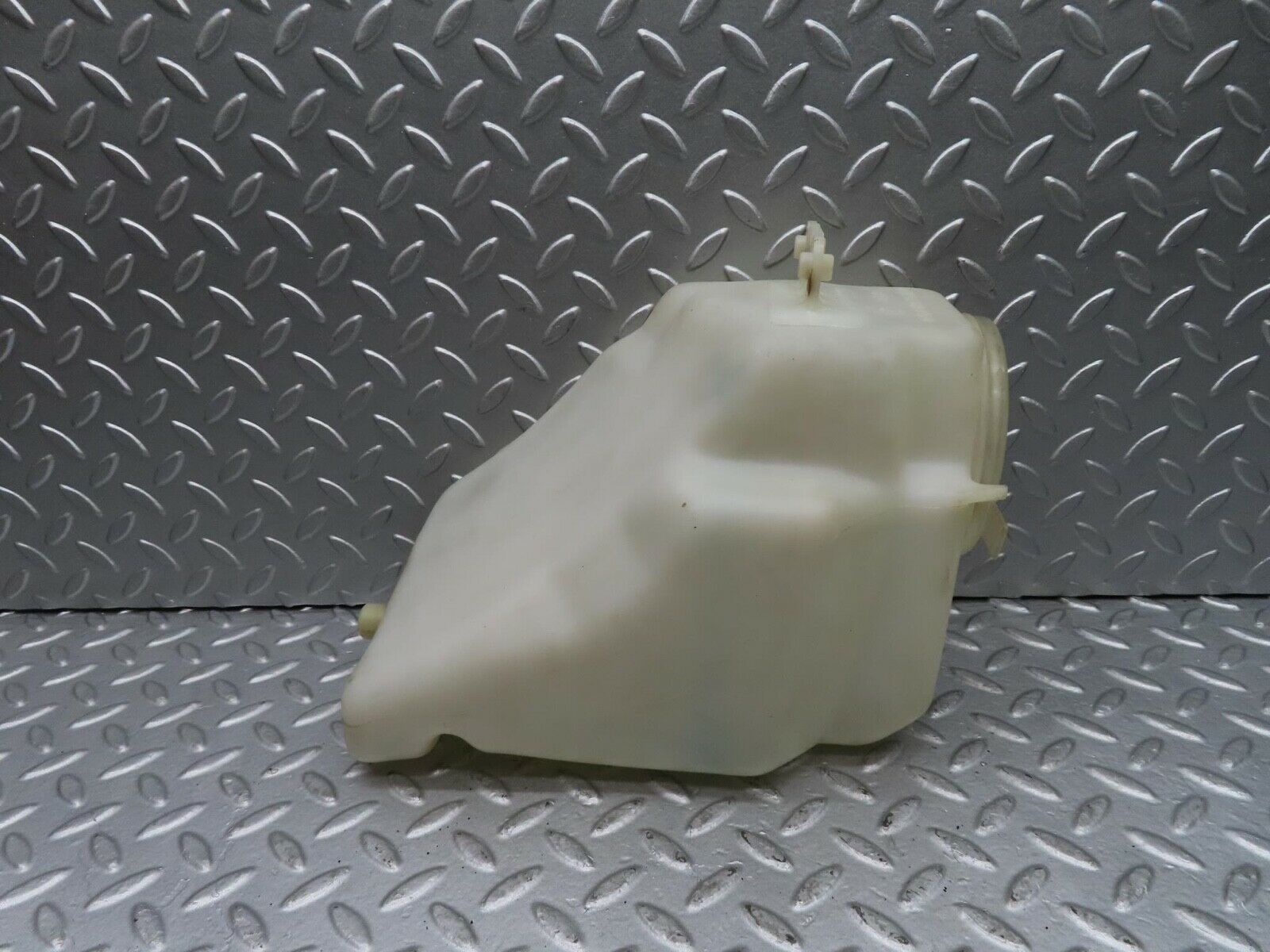 16164 Mercedes-Benz W124 260E Windscreen Washer Fluid Reservoir 1248691020