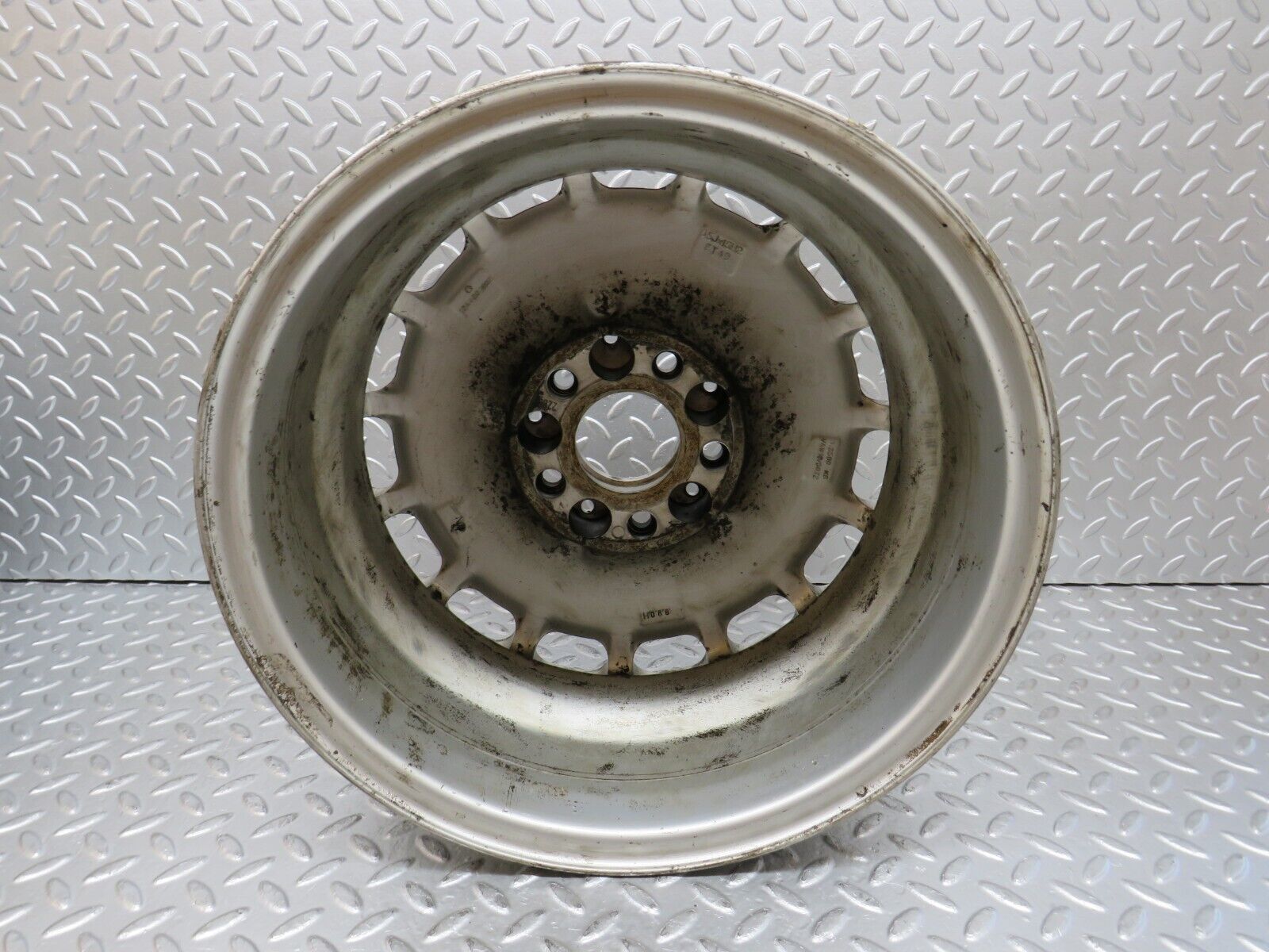 29611 Mercedes-Benz W124 230E Alloy Wheel 6.5Jx15H2 ET49 1244001802