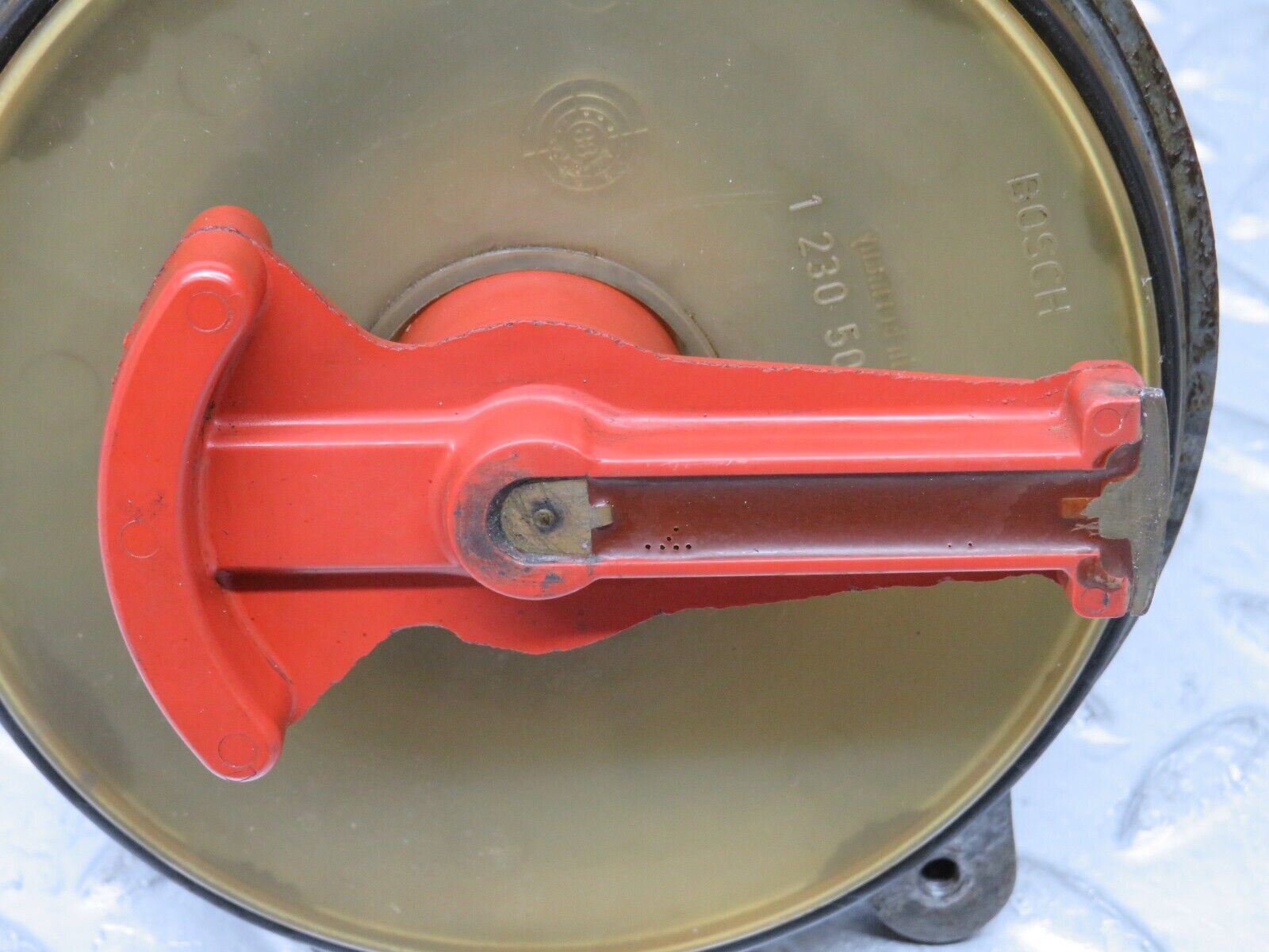 36262 Mercedes-Benz W126 420SE Ignition Distributor Bosch 0031584401 023750500