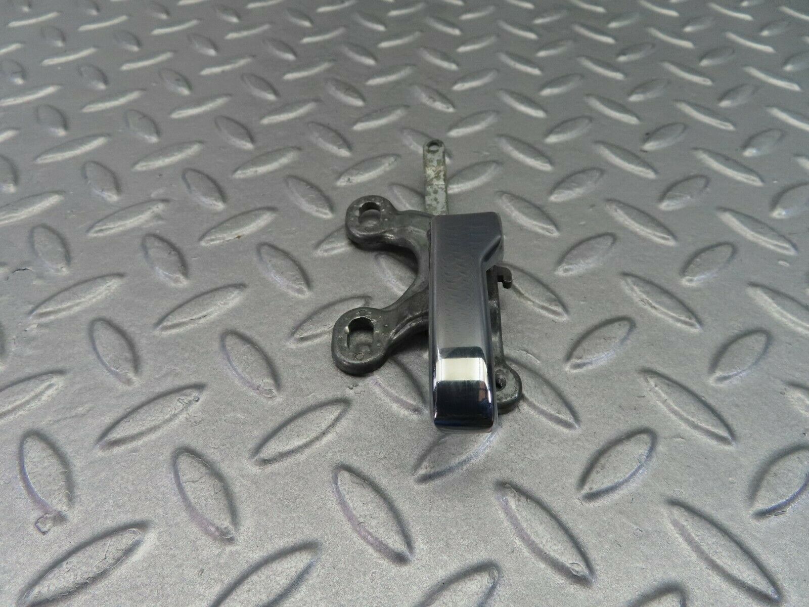 7847 Mercedes-Benz W115 220D Left Interior Door Handle Chrome 1107660319