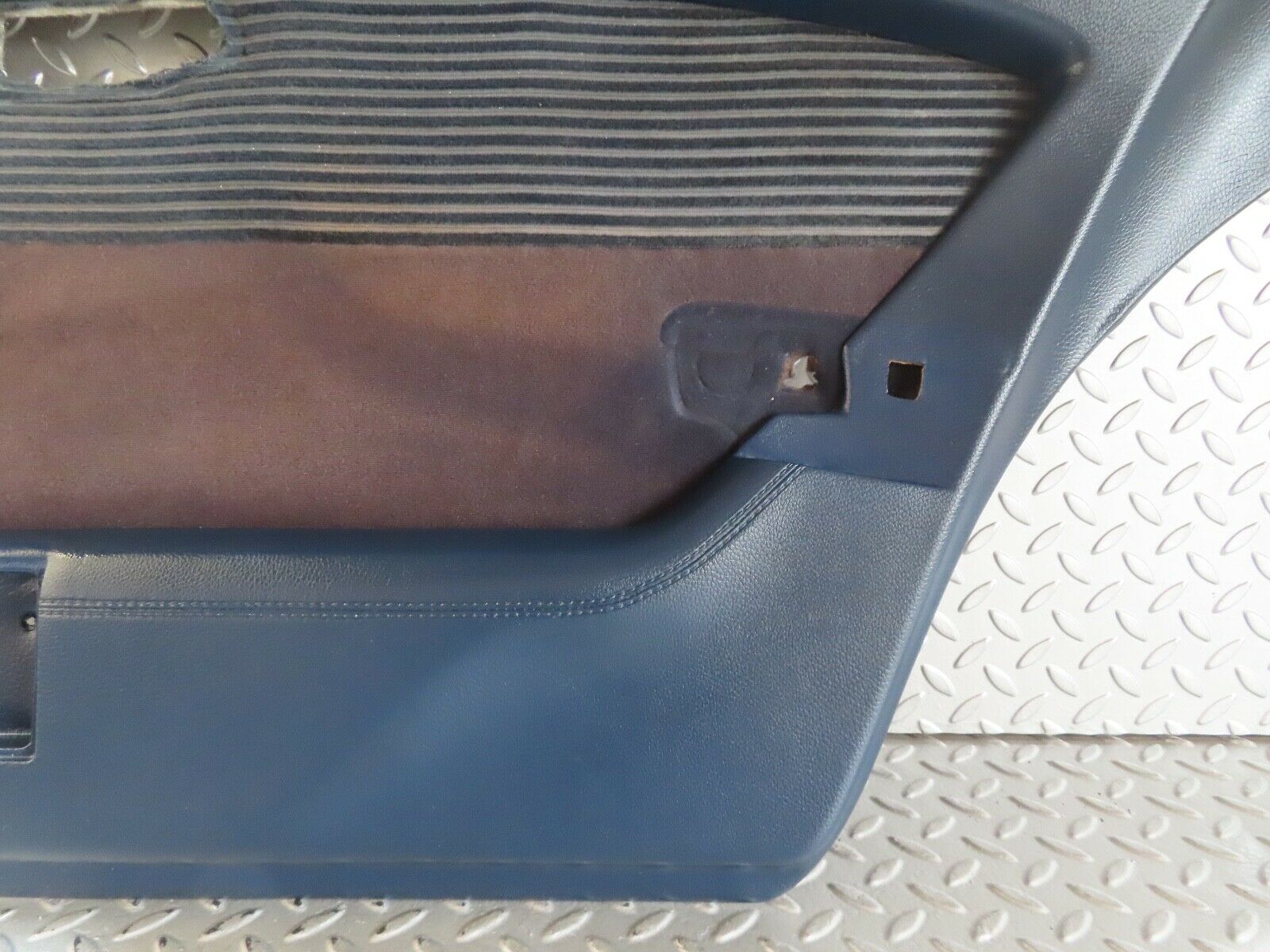 17740 Mercedes-Benz W116 450SEL Rear Right Door Card Blue
