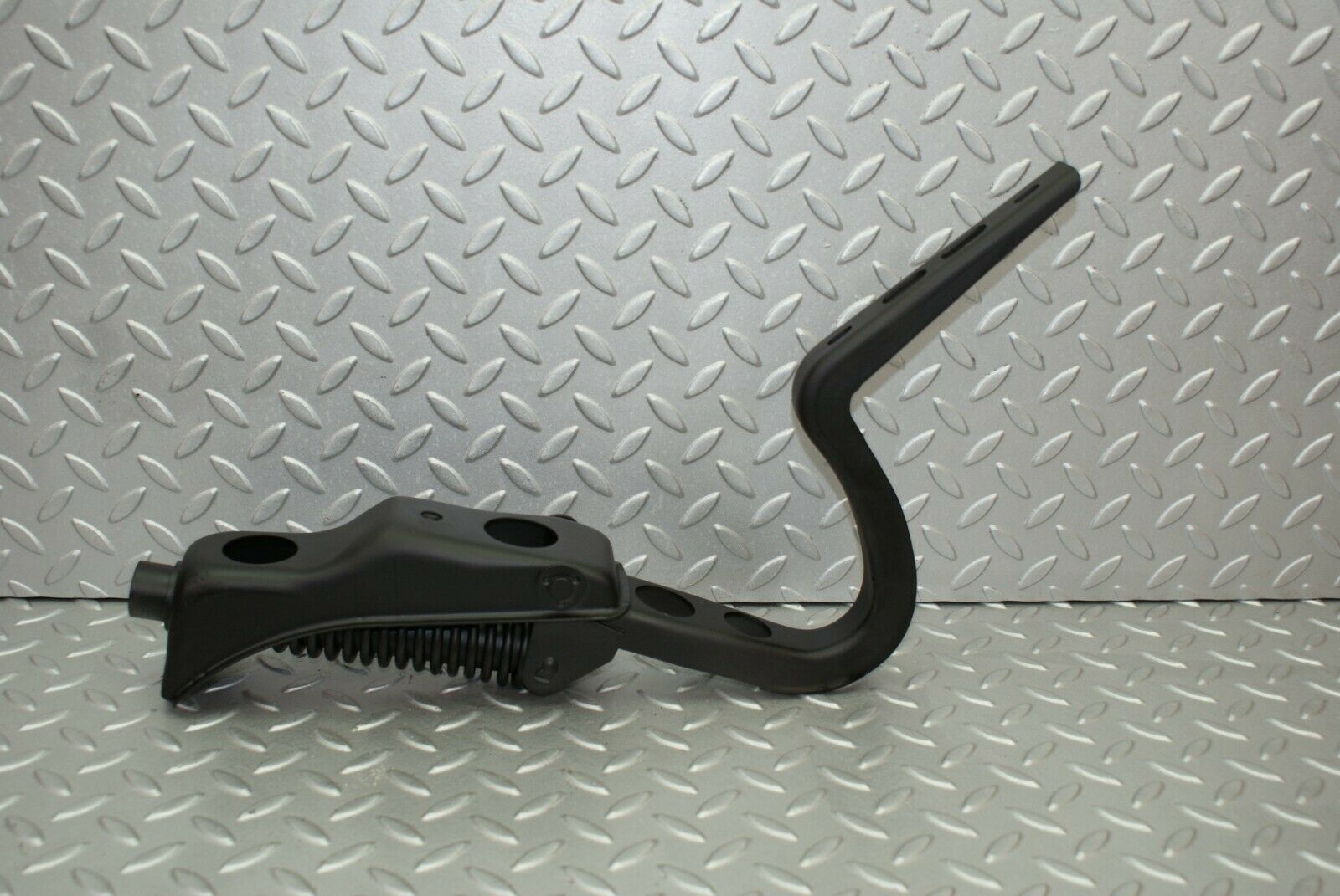 2553 Mercedes-Benz W116 350SE Boot Tailgate Hinge