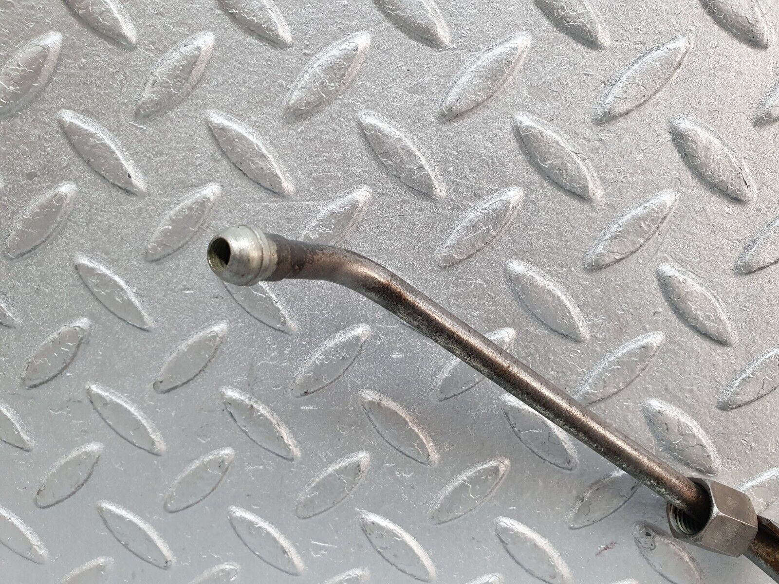 41238 Mercedes-Benz W126 300SE Fuel Pipe Line