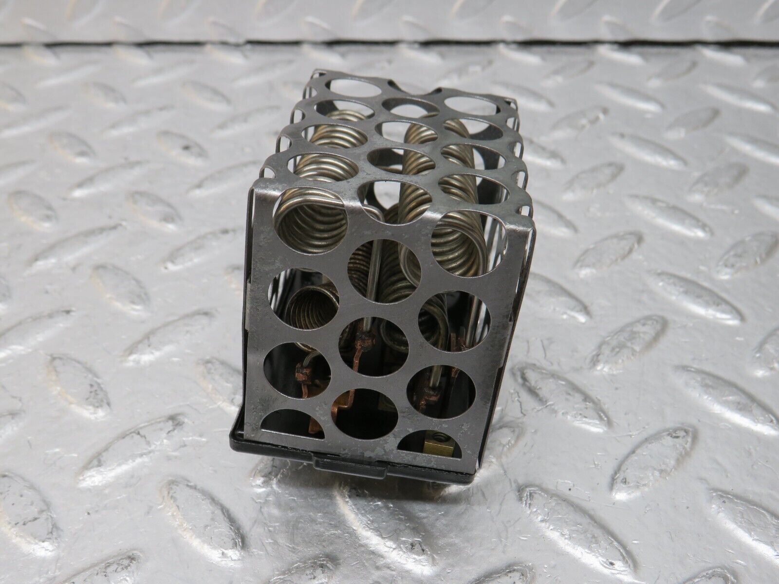 34779 Mercedes-Benz W210 320E Heater Blower Resistor 0008212260