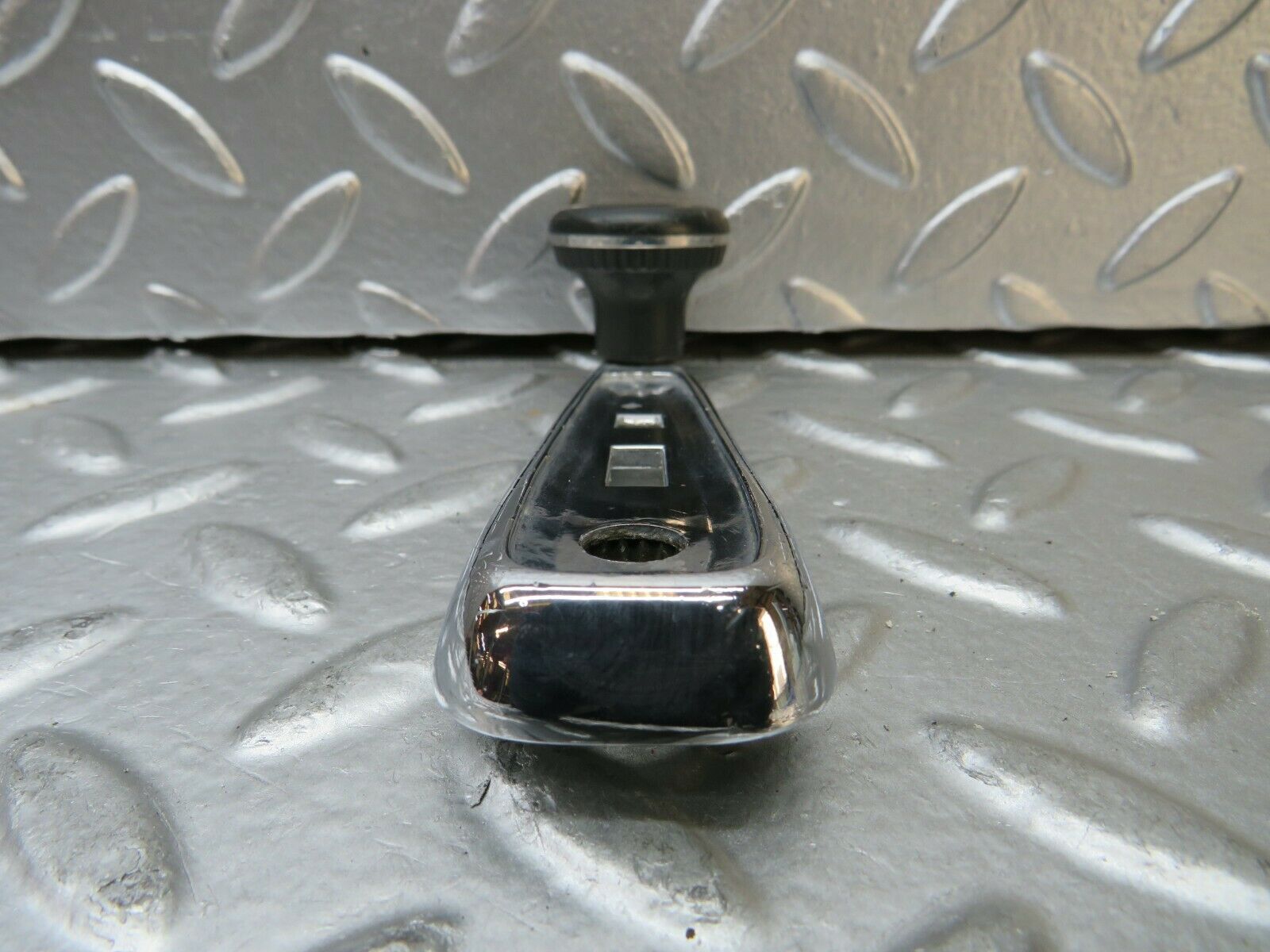 22992 Mercedes-Benz C123 230CE Coupe Window Lifter Crank Handle