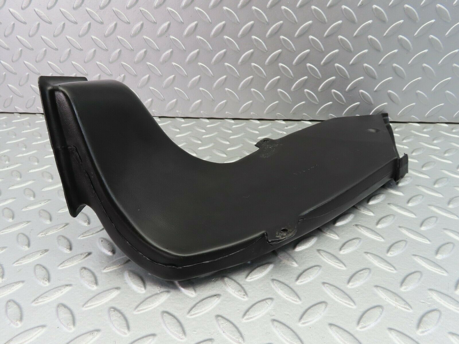 7436 Mercedes-Benz W116 450SE Ventilation Air Duct Right 1168310246