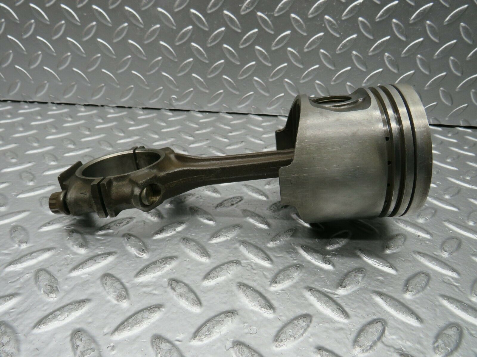 22801 Mercedes-Benz C107 450SLC Coupe Piston With Connecting Rod 92.48 mm