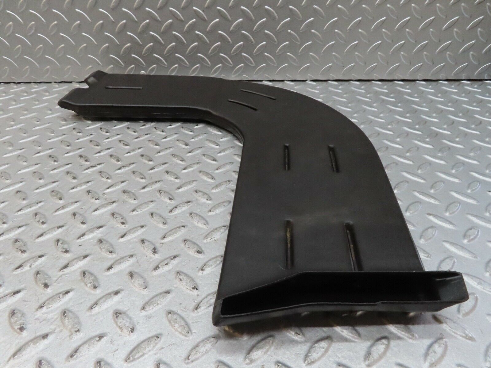 17585 Mercedes-Benz W116 450SEL Ventilation Air Duct Left Side 1168310946