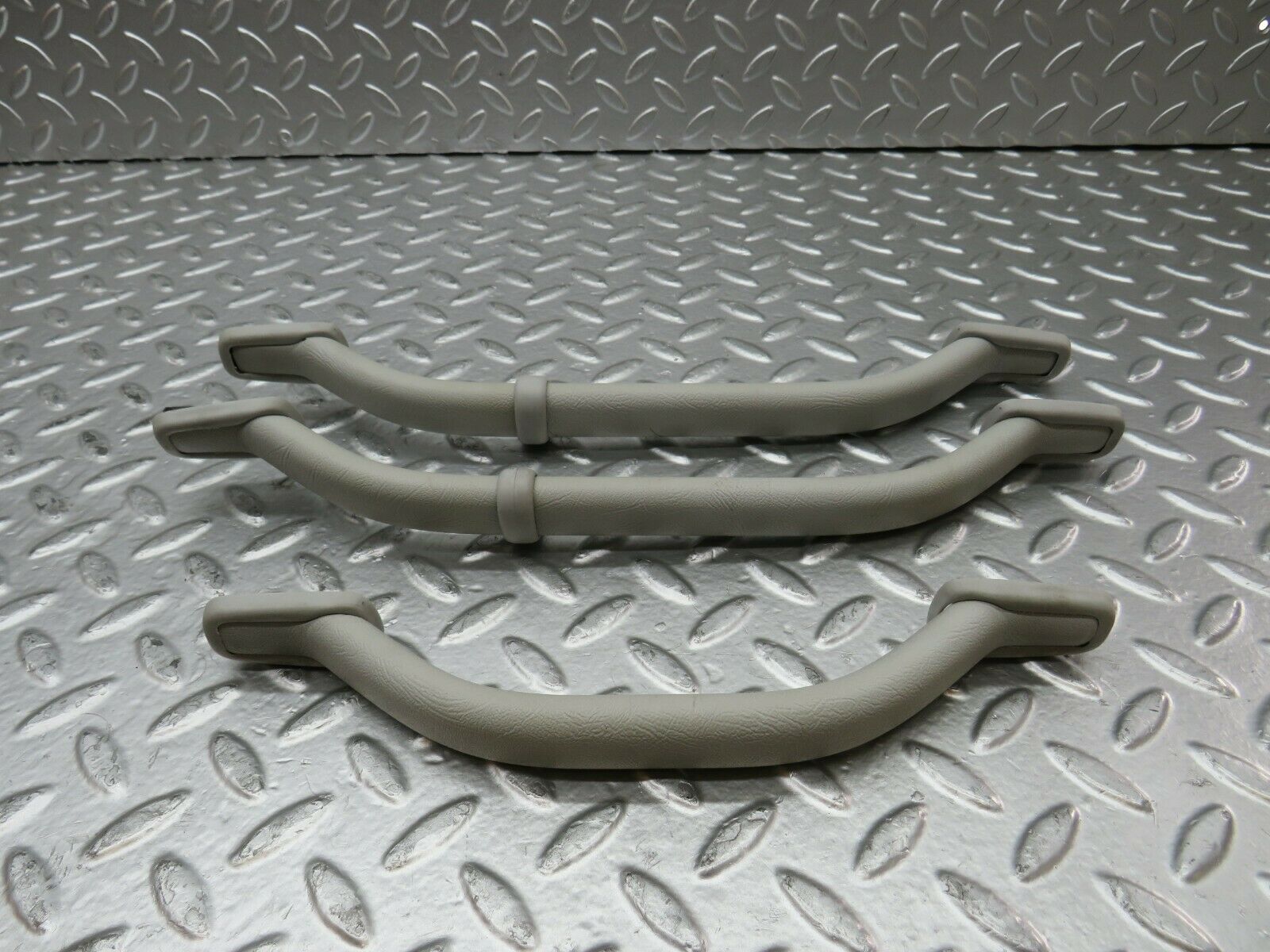 24195 Mercedes-Benz S124 220TE Wagon Interior Roof Grab Handle Set Grey