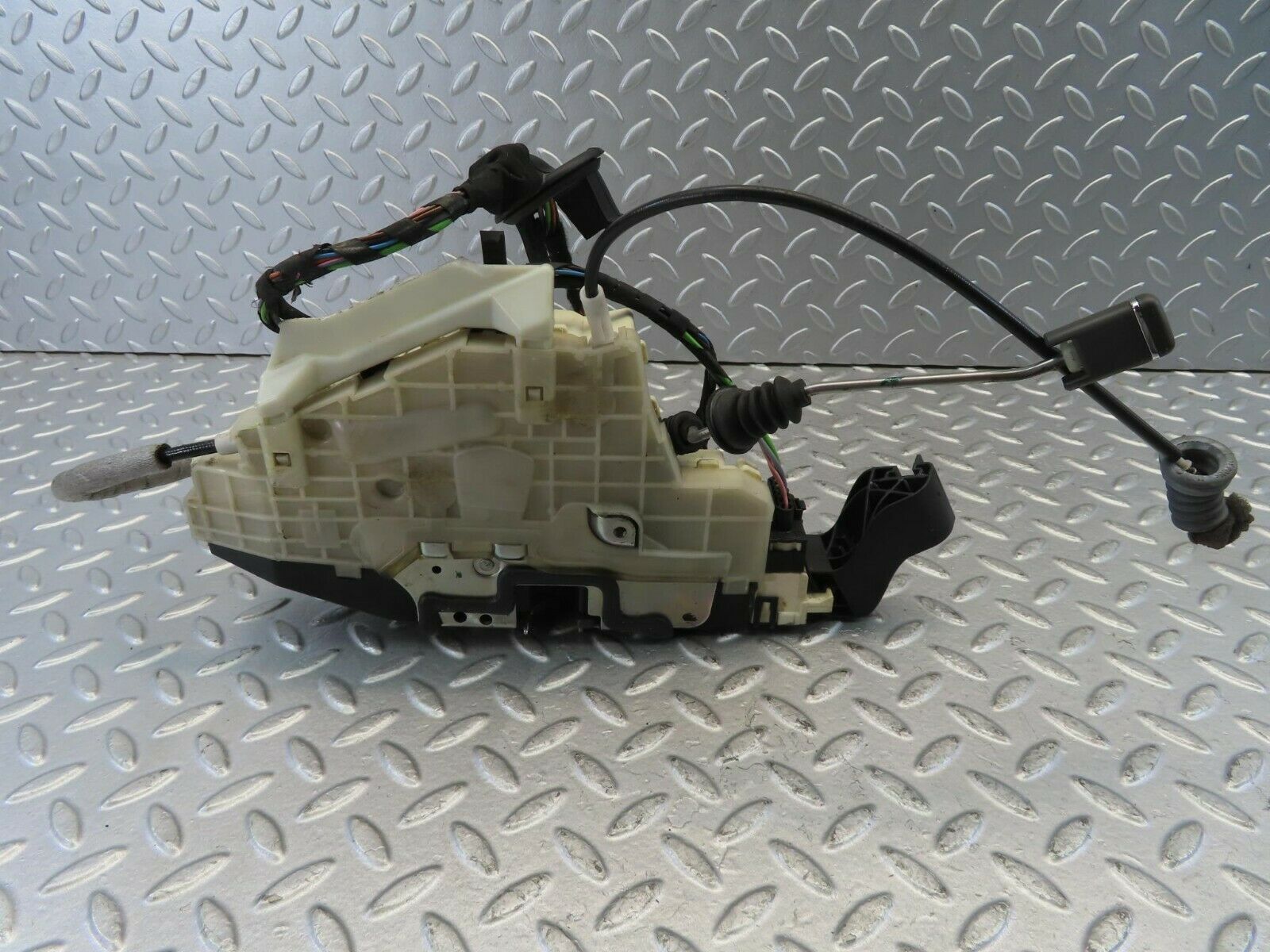 11179 Mercedes-Benz W221 S320 Rear Right Soft Close Door Lock 2217303035