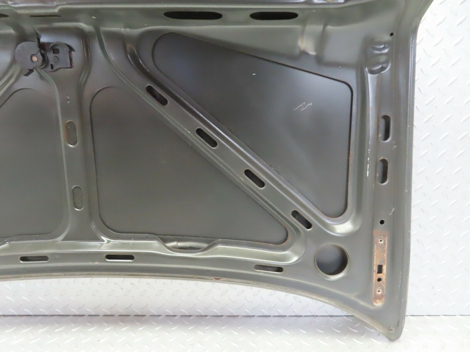 21535 Mercedes-Benz W126 300SE Boot Lid Trunk Door