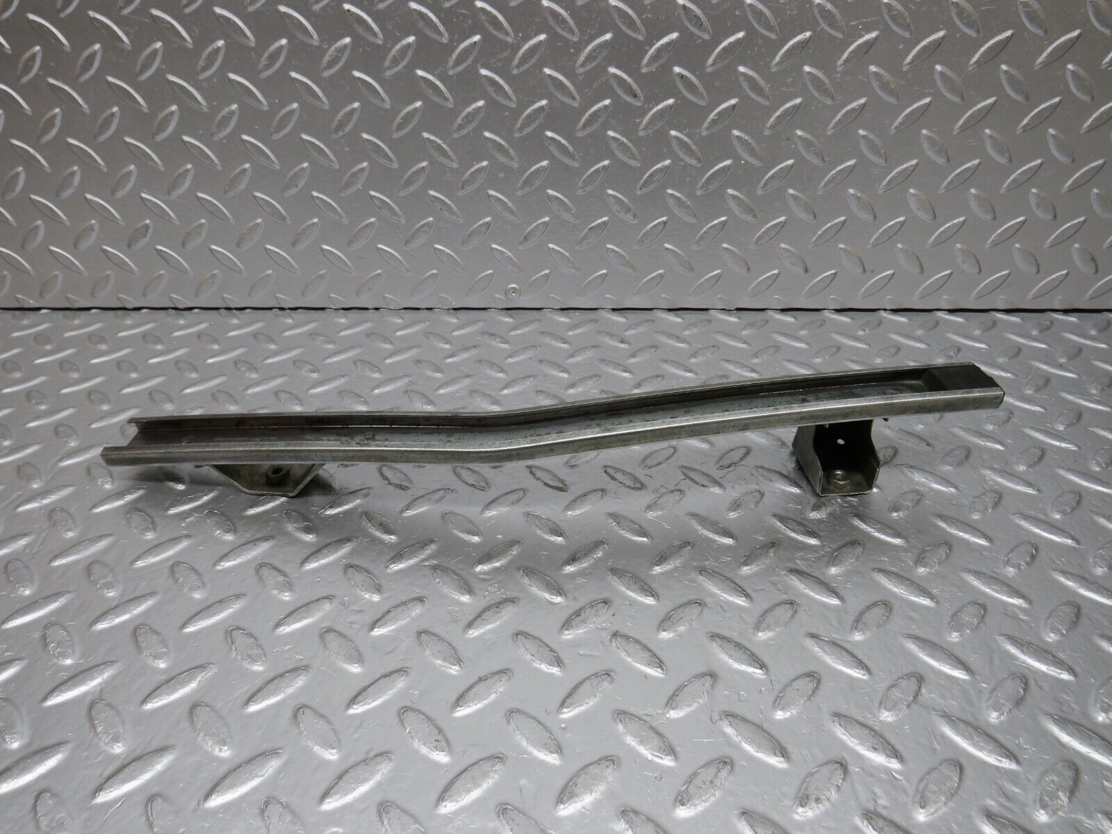 0755 Mercedes-Benz C107 350SLC Coupe Rear Right Window Channel