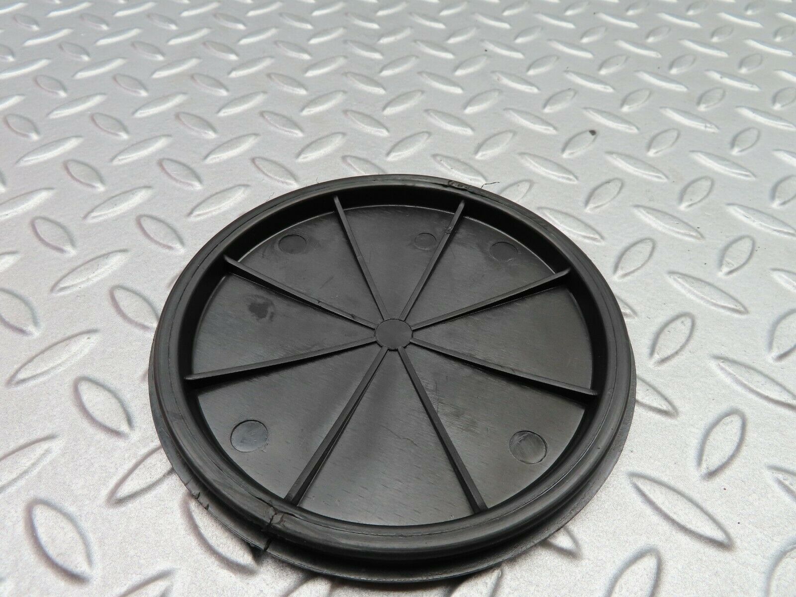 5604 Mercedes-Benz W124 230E Fuel Tank Access Cover 1166900027