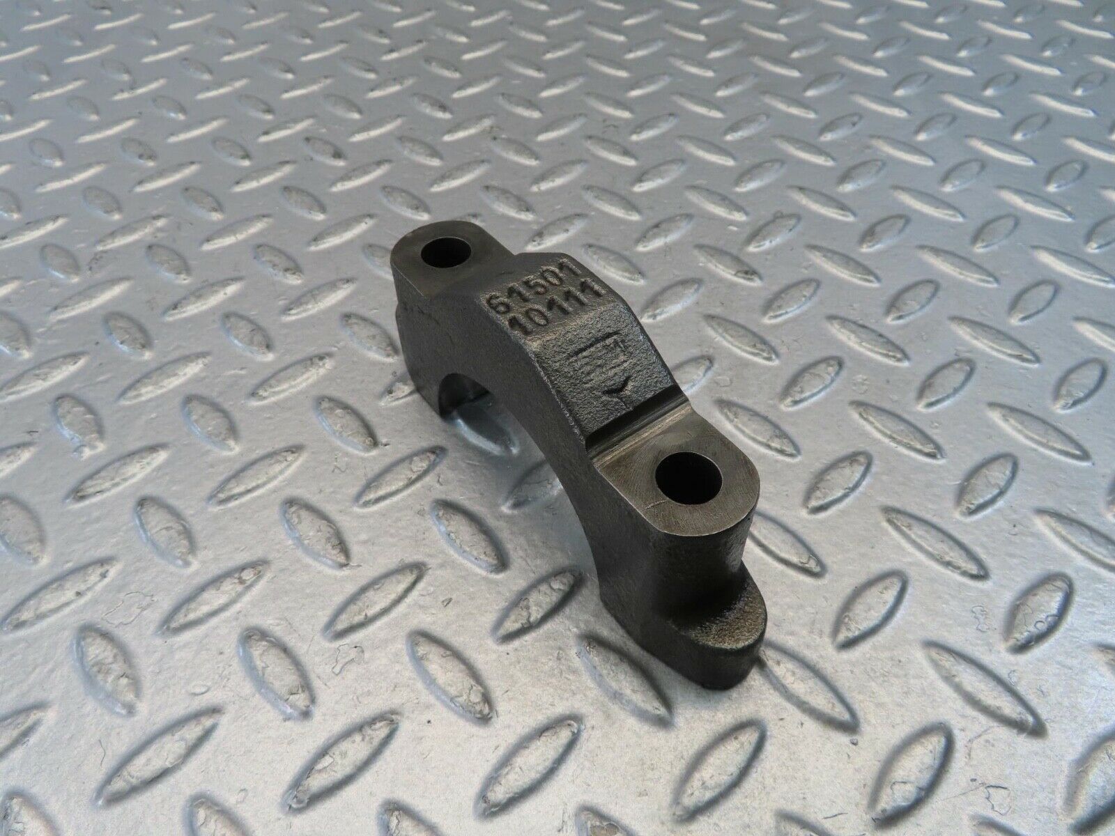 10992 Mercedes-Benz W115 220D Crankshaft Bearing Holder Block 6150110111