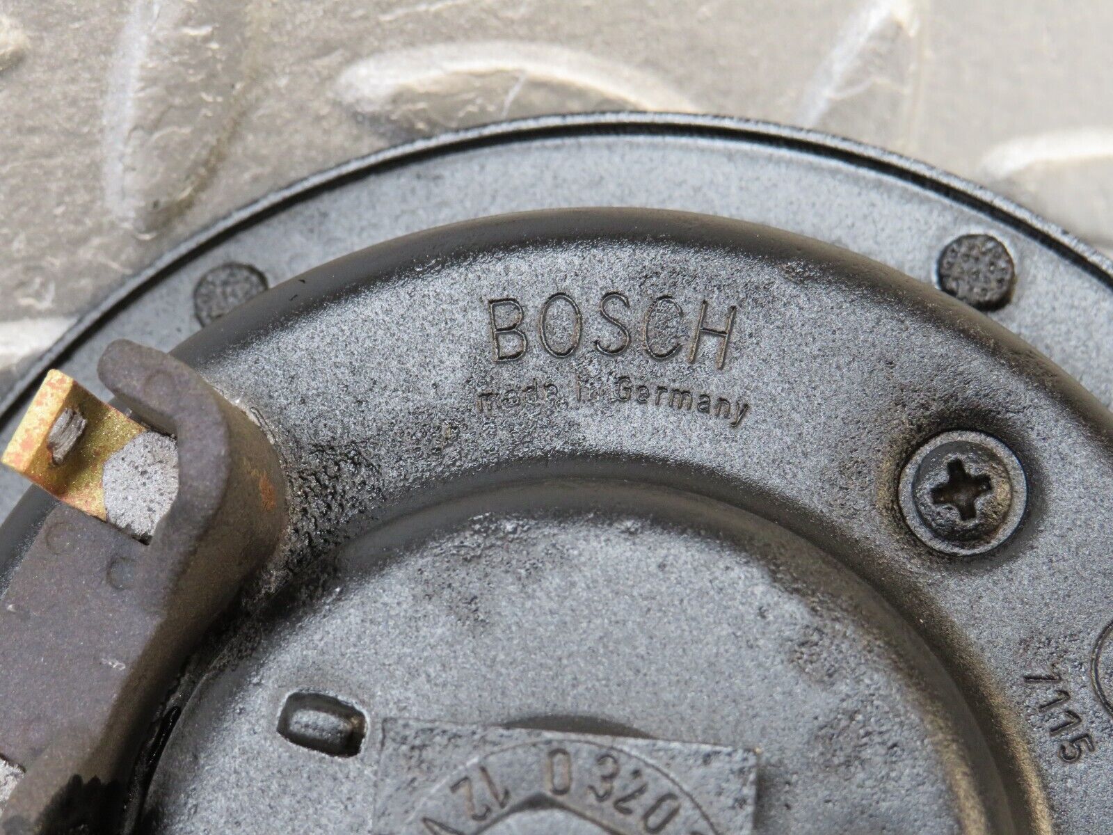 37357 Mercedes-Benz W109 300SEL Horn Bosch IGM3572KA