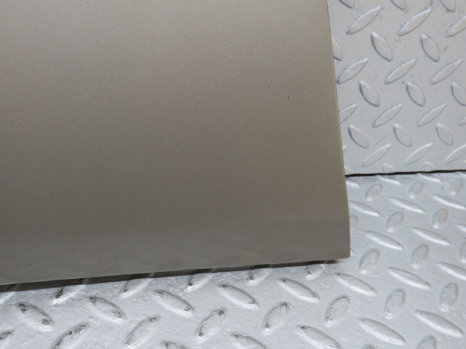 36452 Mercedes-Benz W201 190E 2.0L Front Left Fender Wing Moulding Trim 2016905340