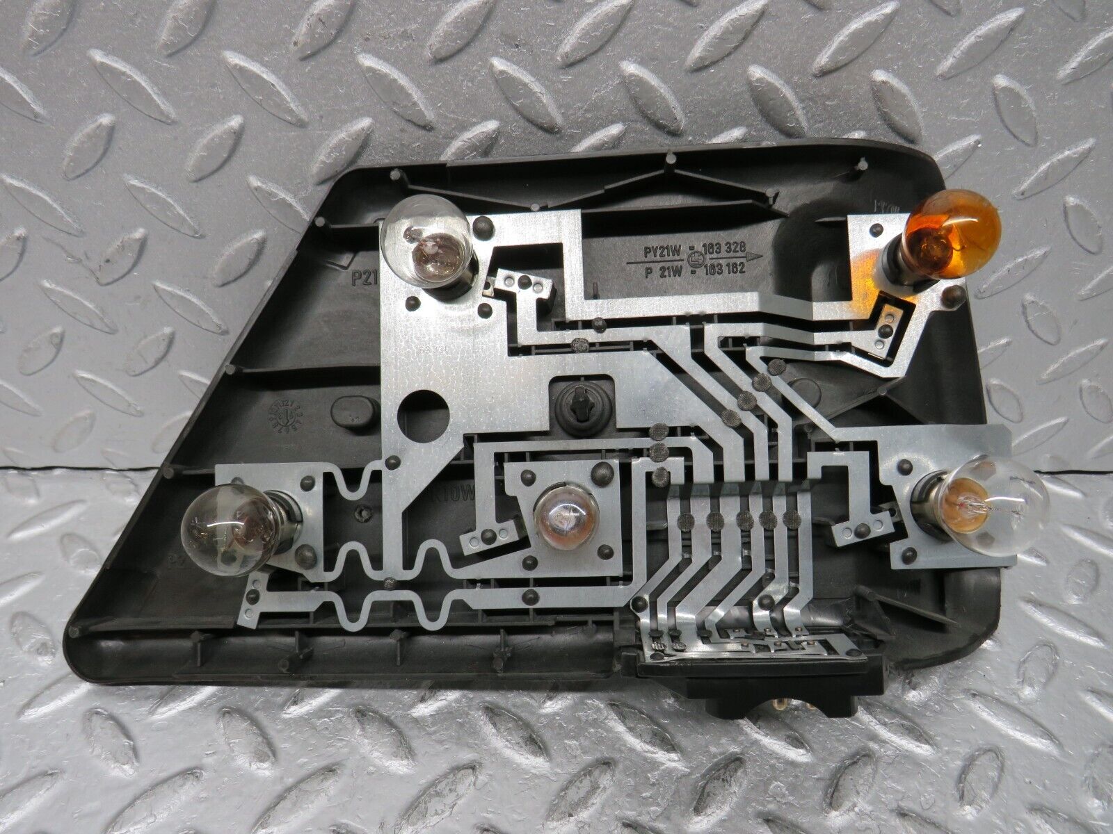 37846 Mercedes-Benz A124 320E Cabriolet Tail Light Right Side 0053373R38