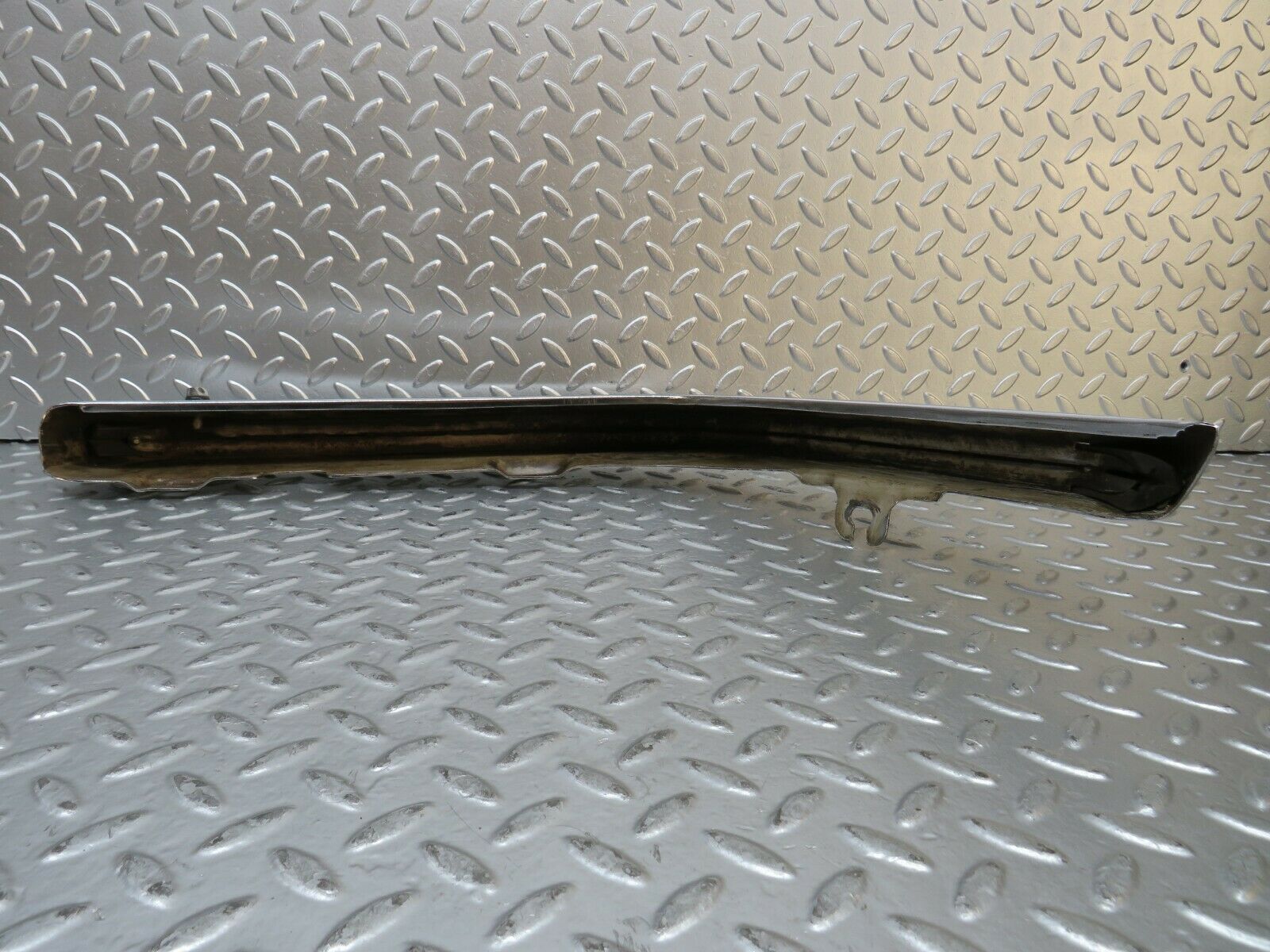 23238 Mercedes-Benz W116 350SE Front Right Upper Bumper Corner