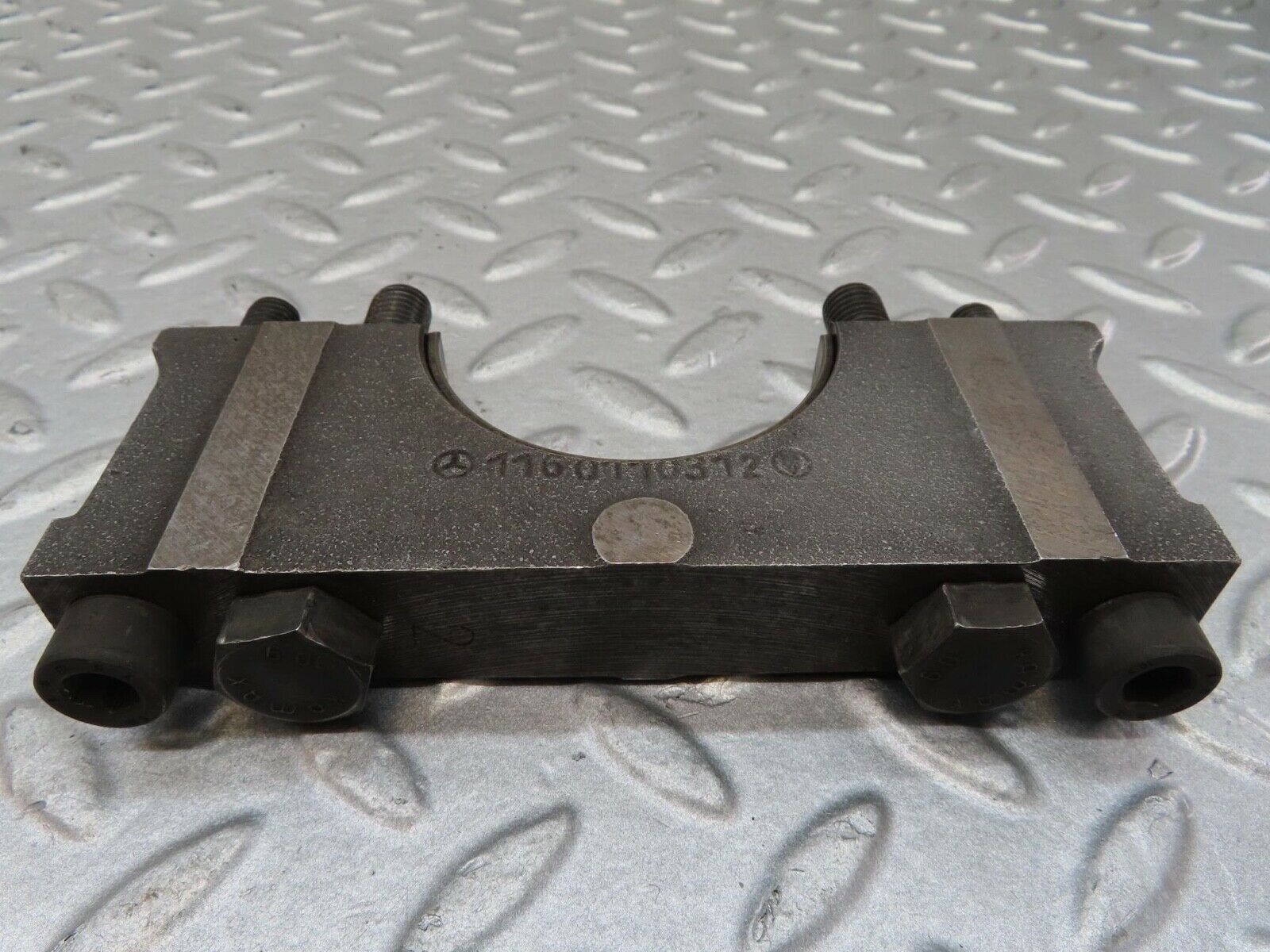 16545 Mercedes-Benz C107 350SLC Coupe Crankshaft Bearing Holder Block 1160110312