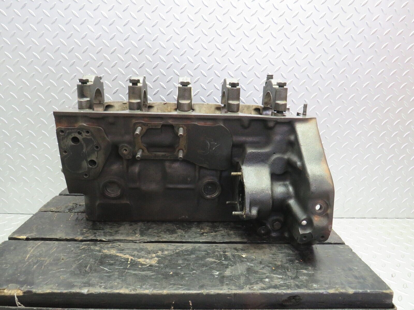 31170 Mercedes-Benz W123 200D Engine Block OM615.940 6150113001