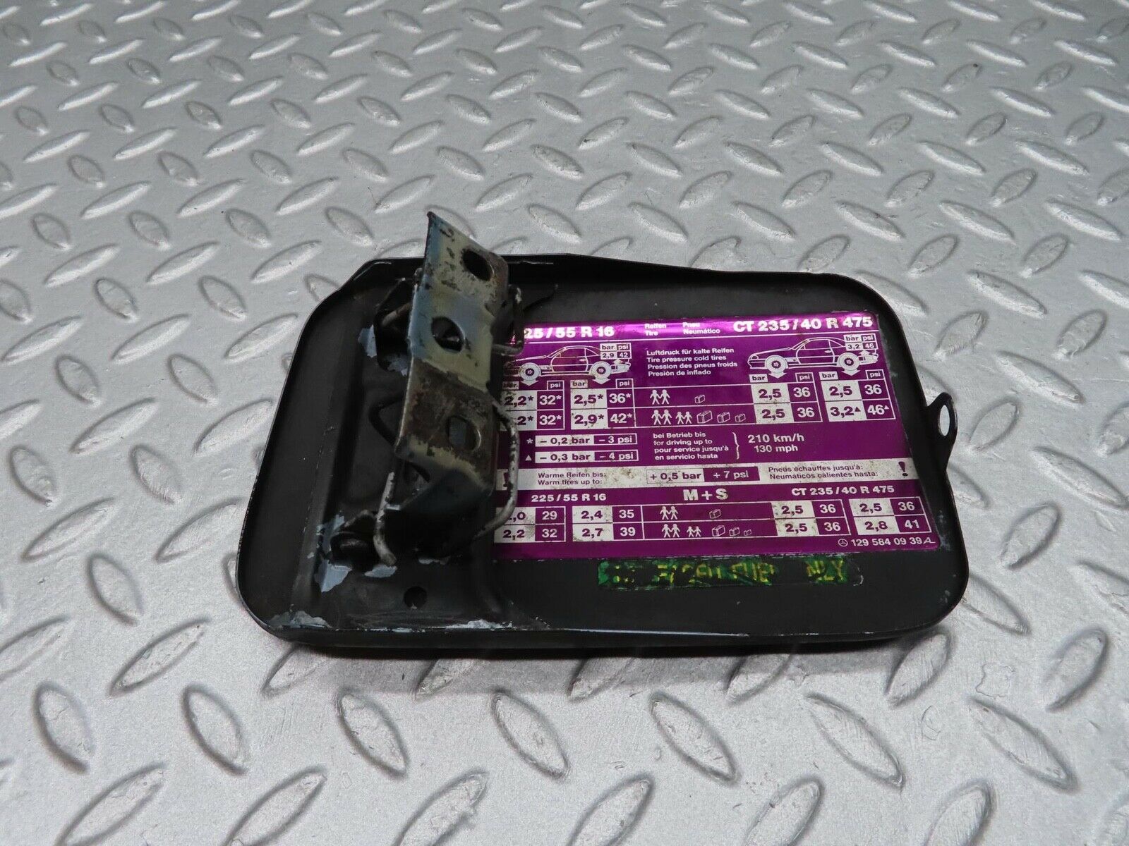 12001 Mercedes-Benz R129 300SL Coupe Fuel Tank Flap Cap 1295840939