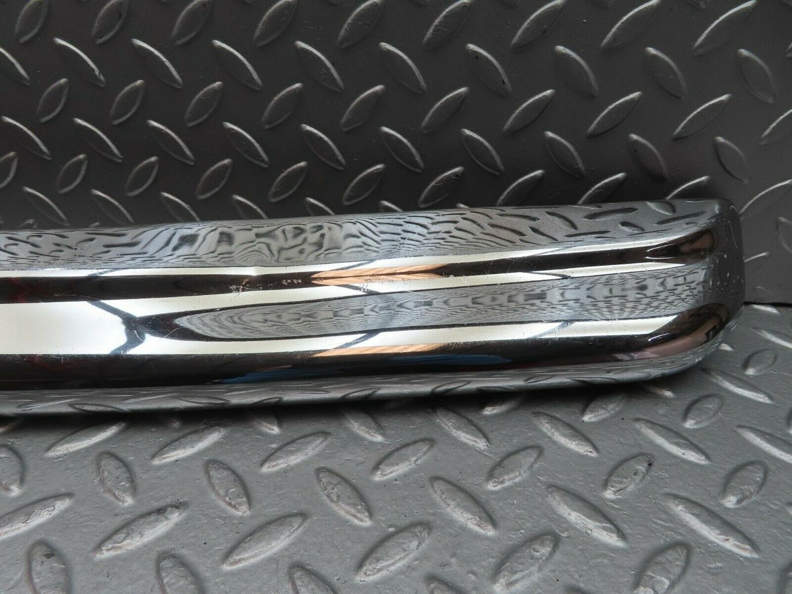 10627 Mercedes-Benz W108 Rear Left Upper Bumper Corner