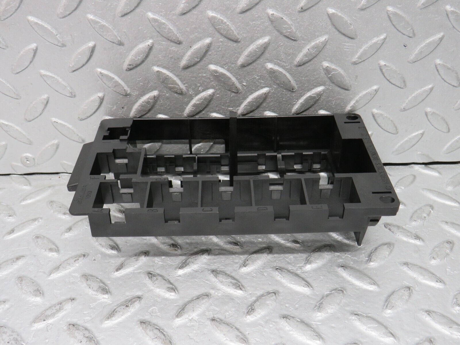 37943 Mercedes-Benz A124 320E Cabriolet Fuse Relay Holder Bracket 1245450140