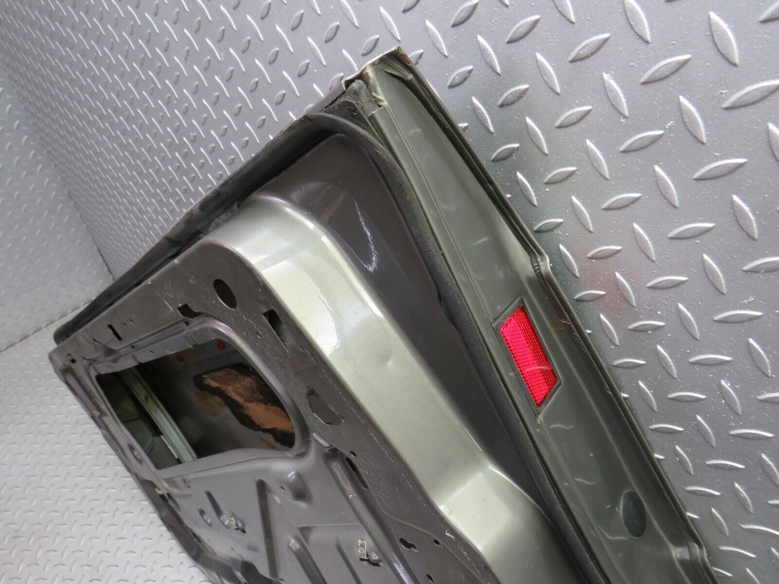 36222 Mercedes-Benz W126 420SE Front Left Door