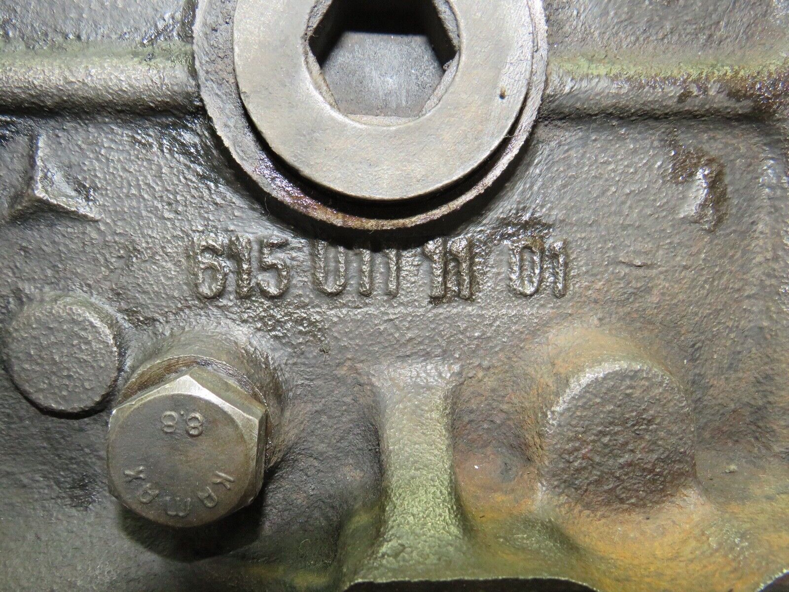 0346 Mercedes-Benz W123 220D Engine Block 6150111101