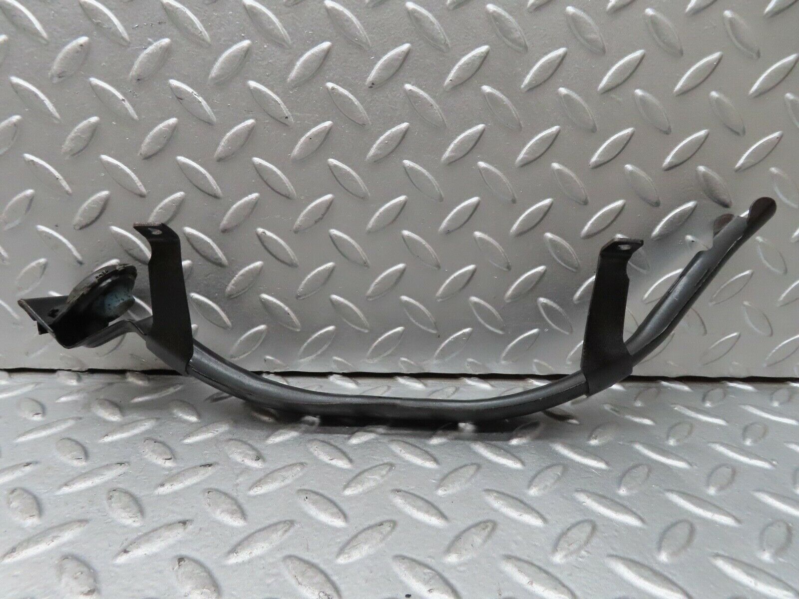 17804 Mercedes-Benz W116 450SEL Engine Cable Channel