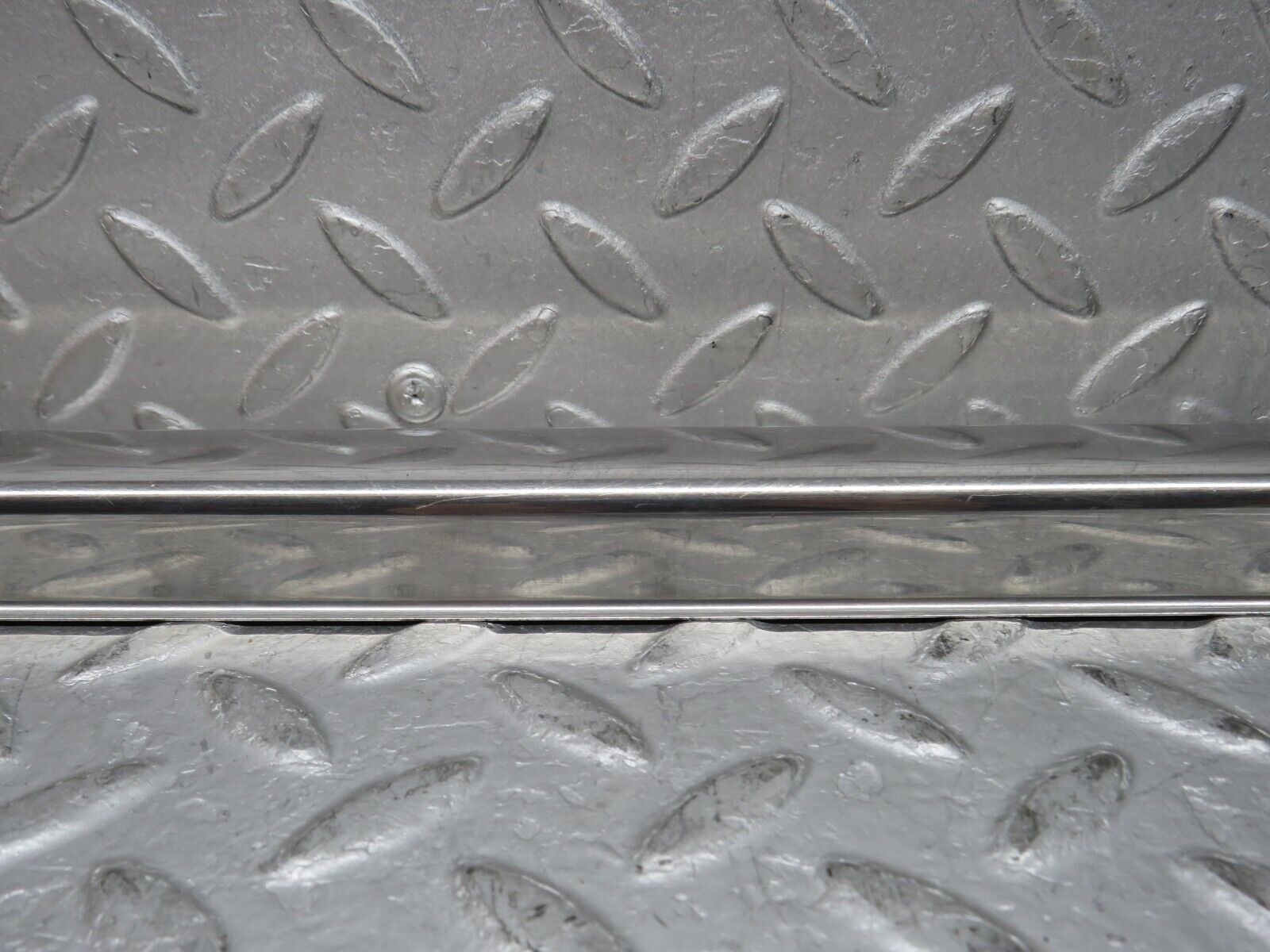 37370 Mercedes-Benz W109 300SEL Rear Right Door Sill Chrome