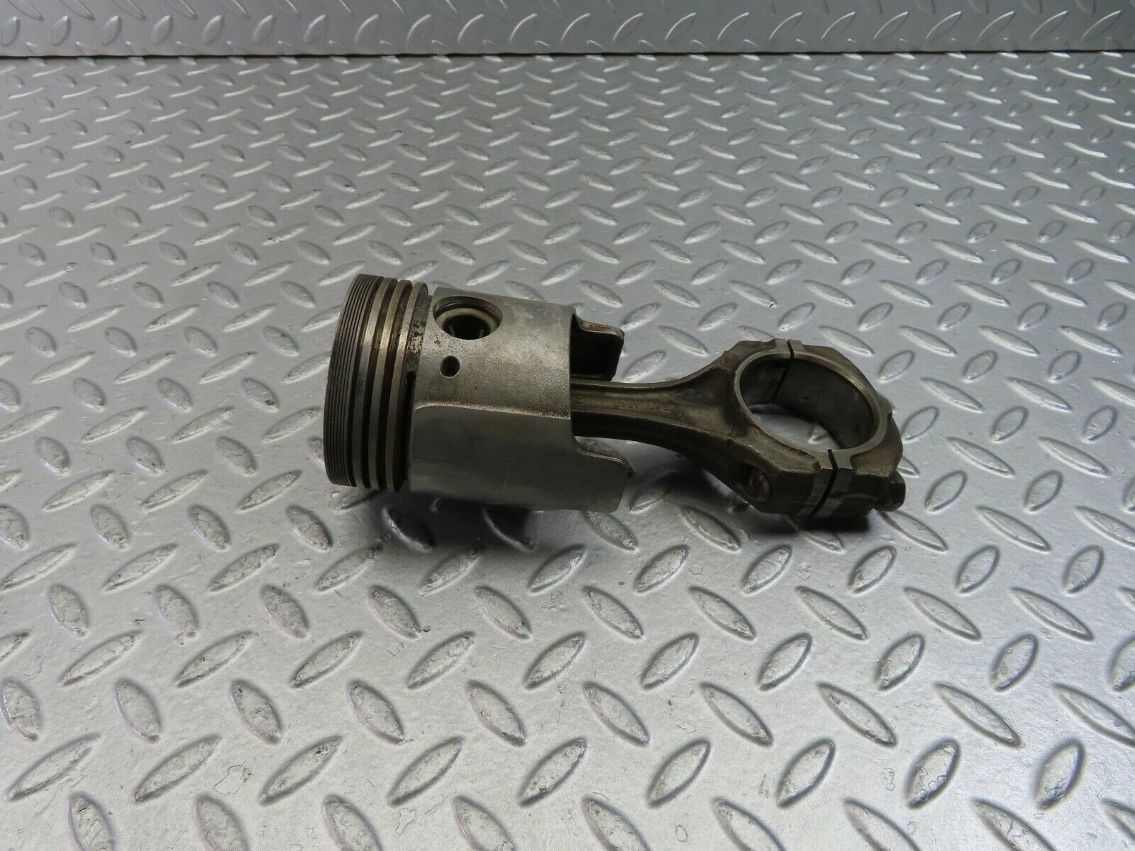 10205 Mercedes-Benz W111 220SE Piston With Connecting Rod 79.97 mm