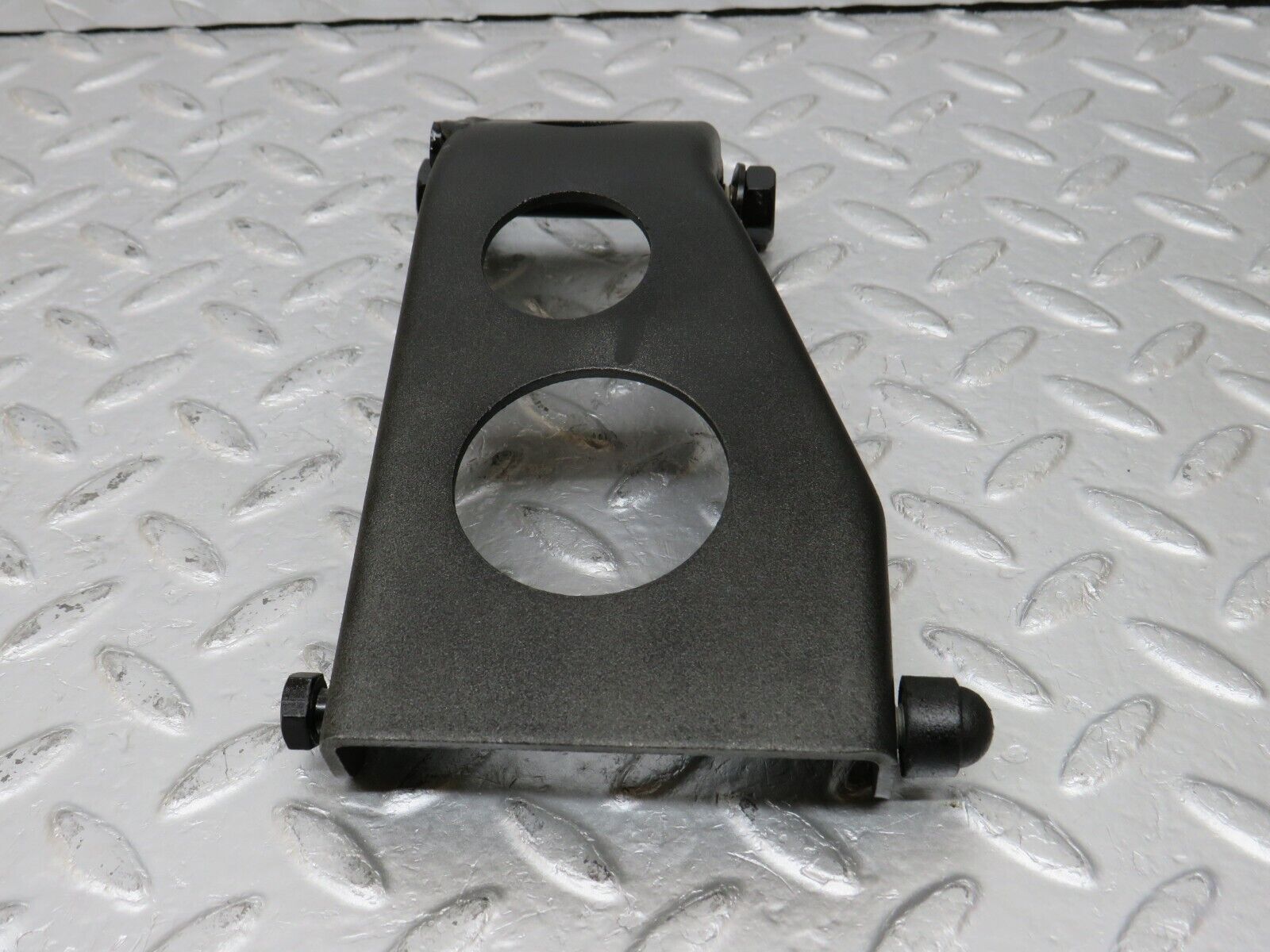 34587 Mercedes-Benz C126 380SEC Coupe Alternator Generator Bracket