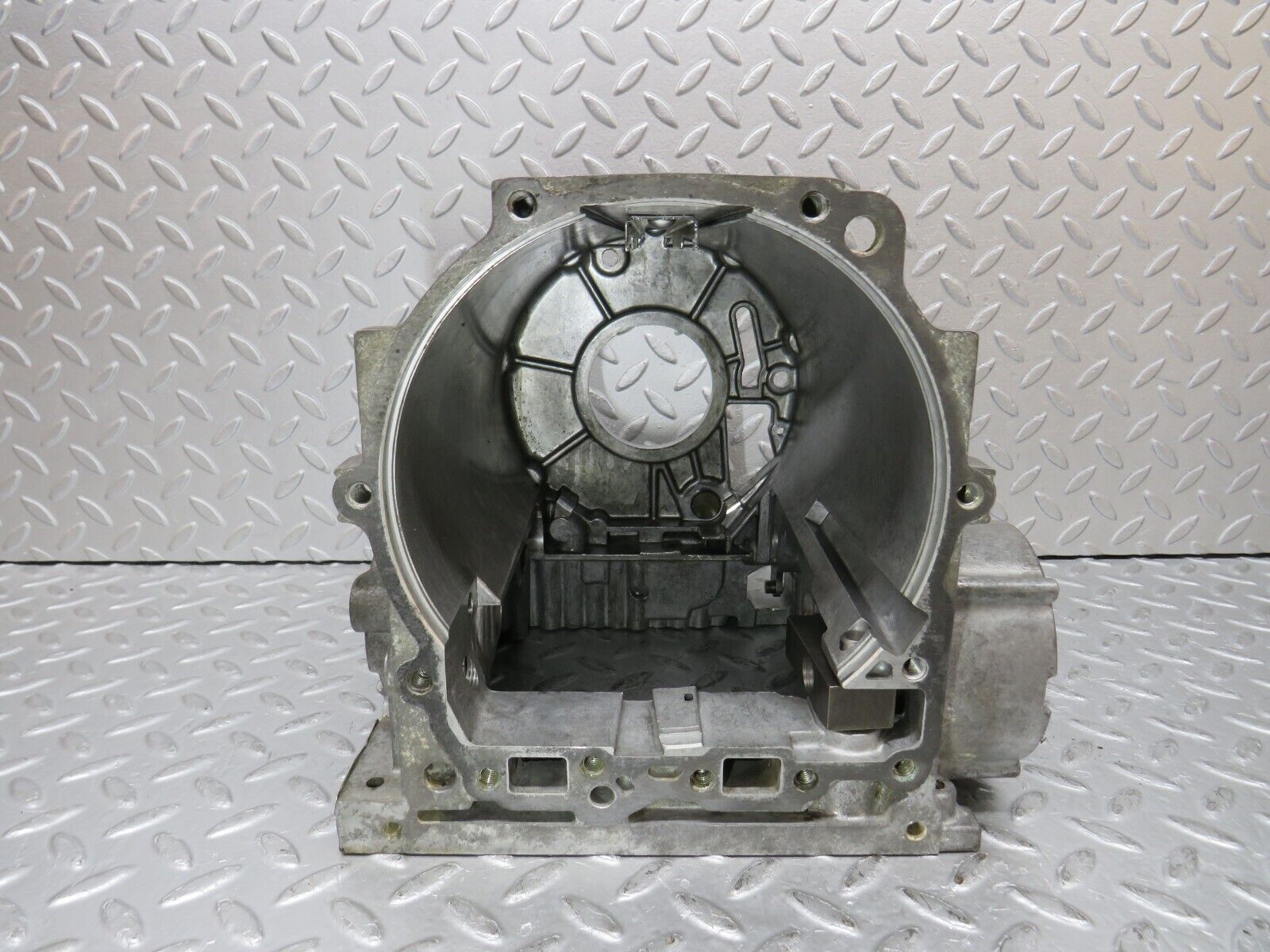 37679 Mercedes-Benz W109 300SEL Automatic Gearbox Housing 1152712601 1092701201