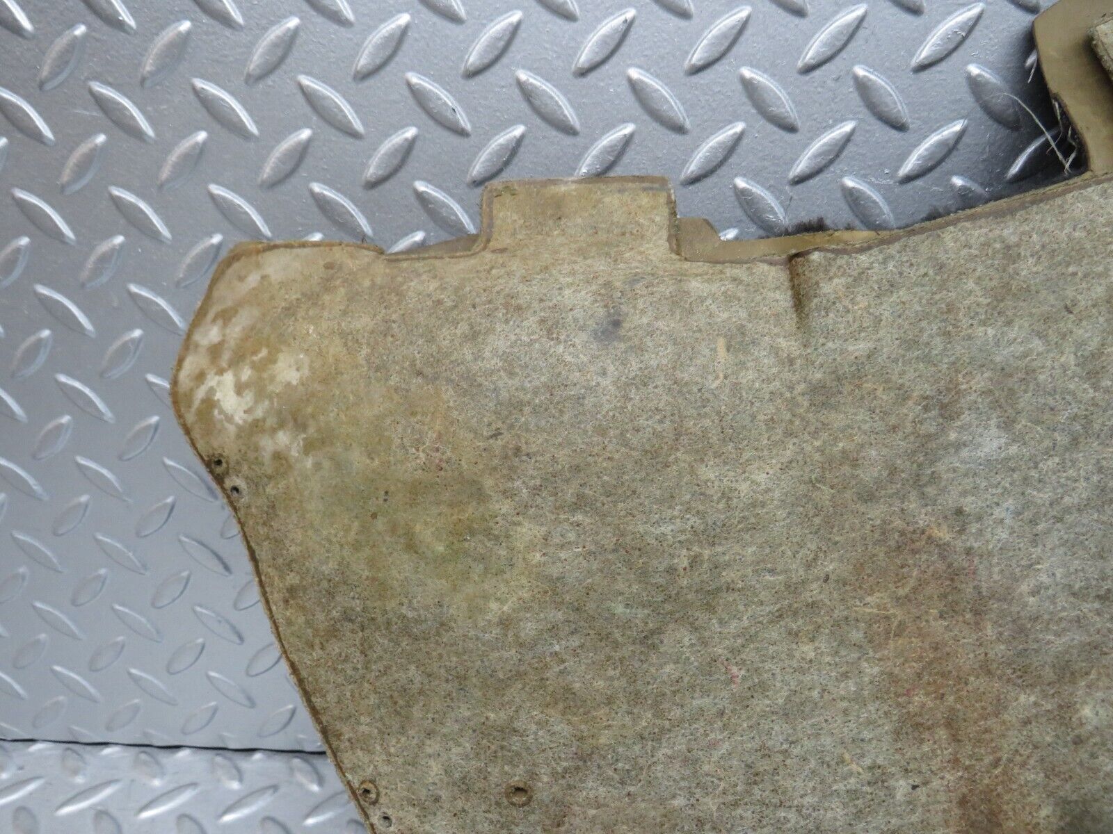 37935 Mercedes-Benz A124 320E Cabriolet Centre Console Carpet Right Side Black