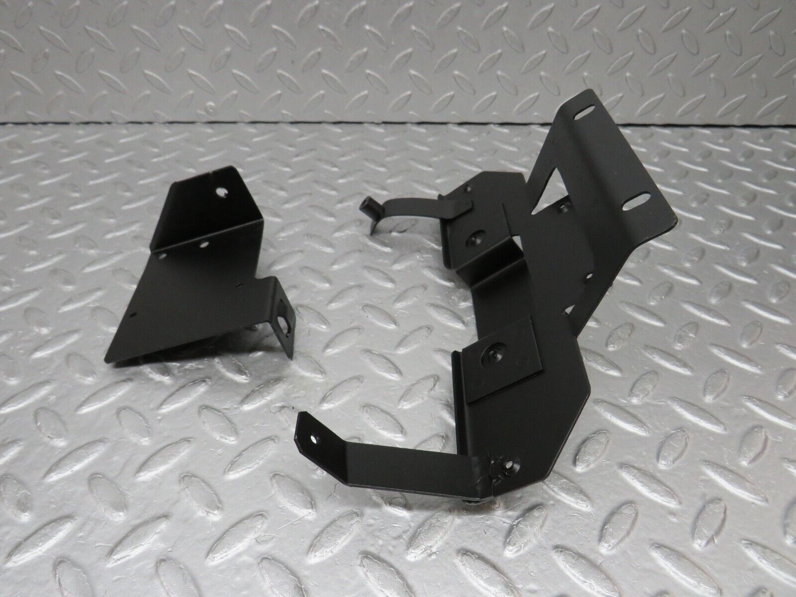 37487 Mercedes-Benz W109 300SEL Relay Holder Bracket