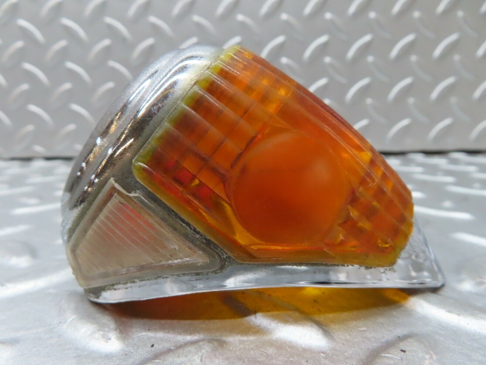 18662 Mercedes-Benz W120 W121 Ponton Front Left Wing Indicator Lens K23239