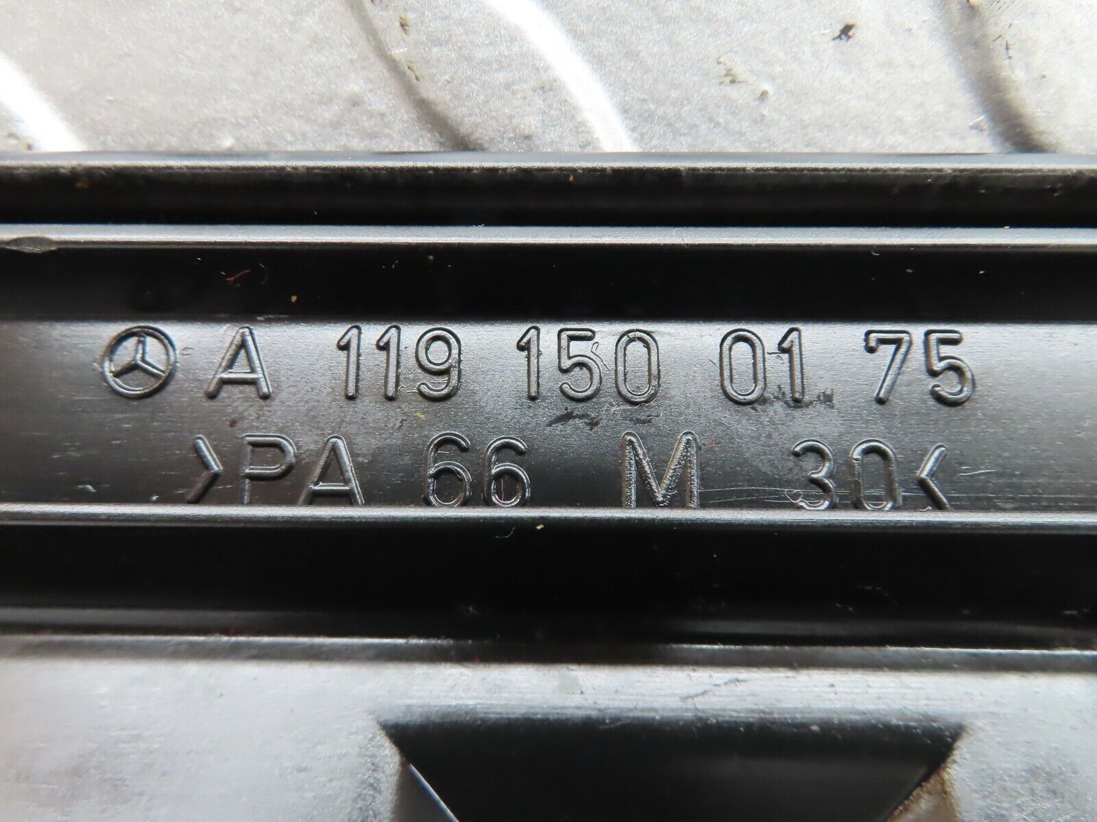 19373 Mercedes-Benz C140 CL420 Coupe Ignition Coil Cover Right Side 1191500175